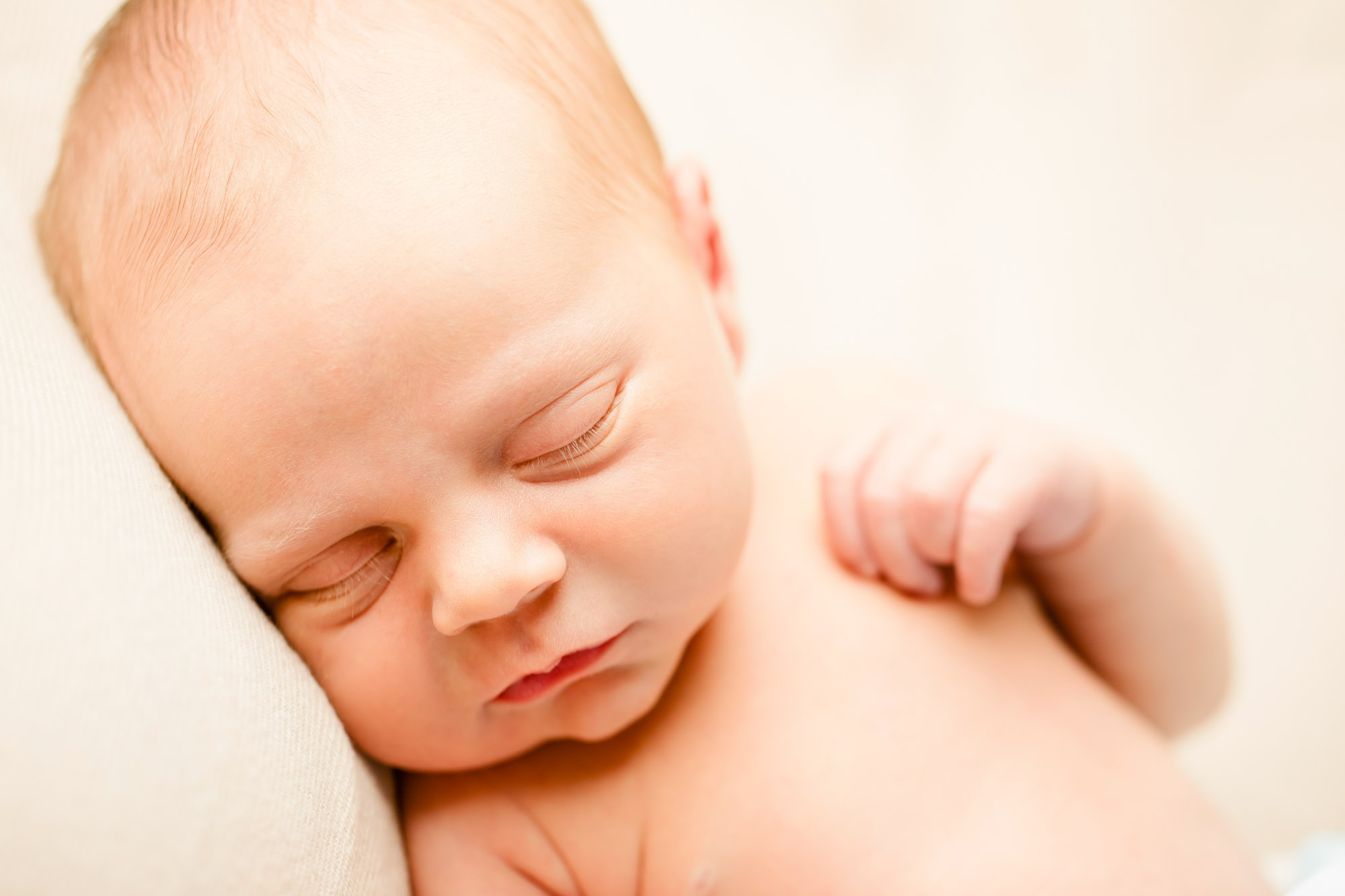 Snoqualmie WA newborn photography session by James Thomas Long Photography