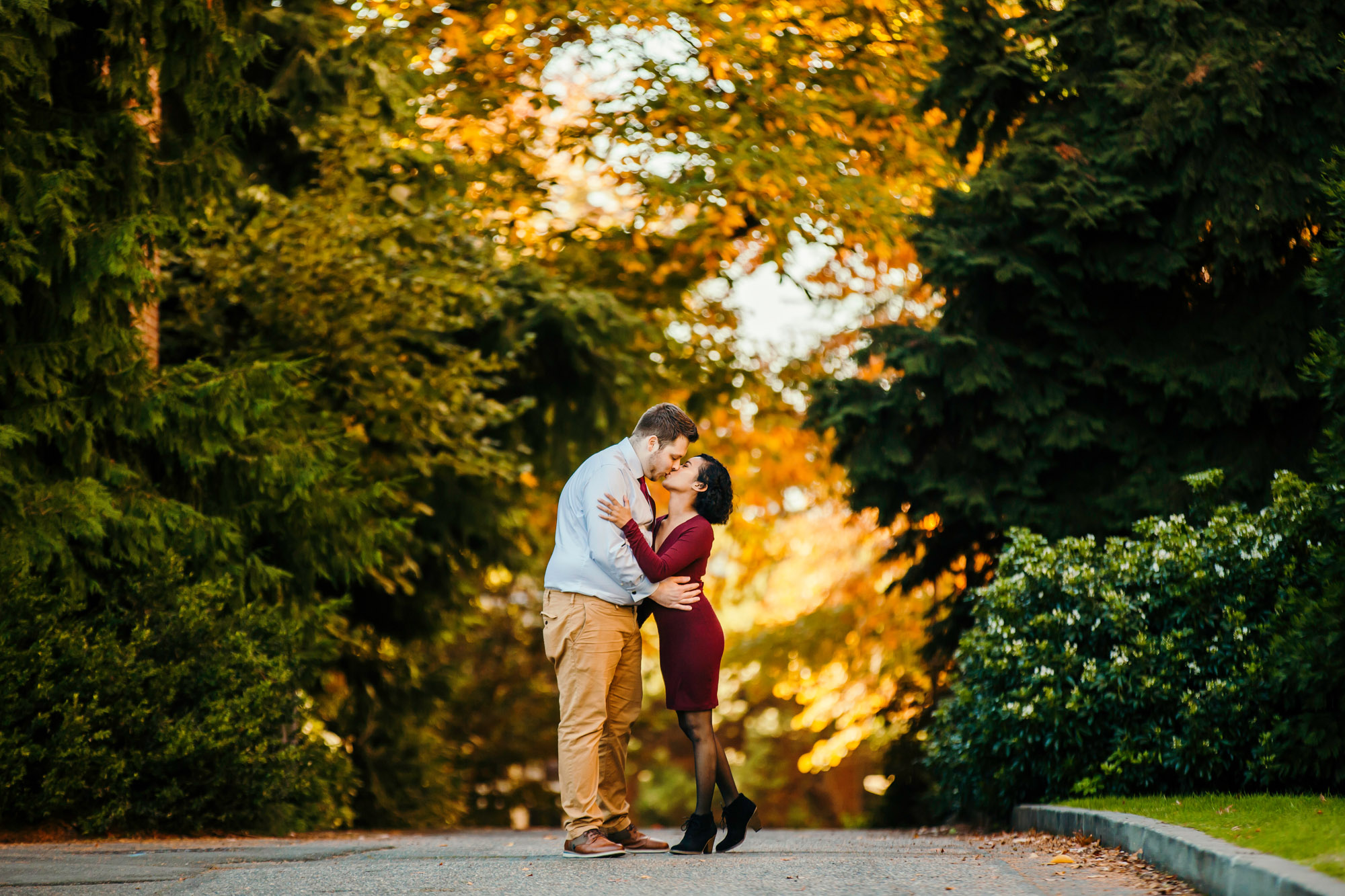 University of Washington engagement session by Seattle wedding photographer James Thomas Long Photography