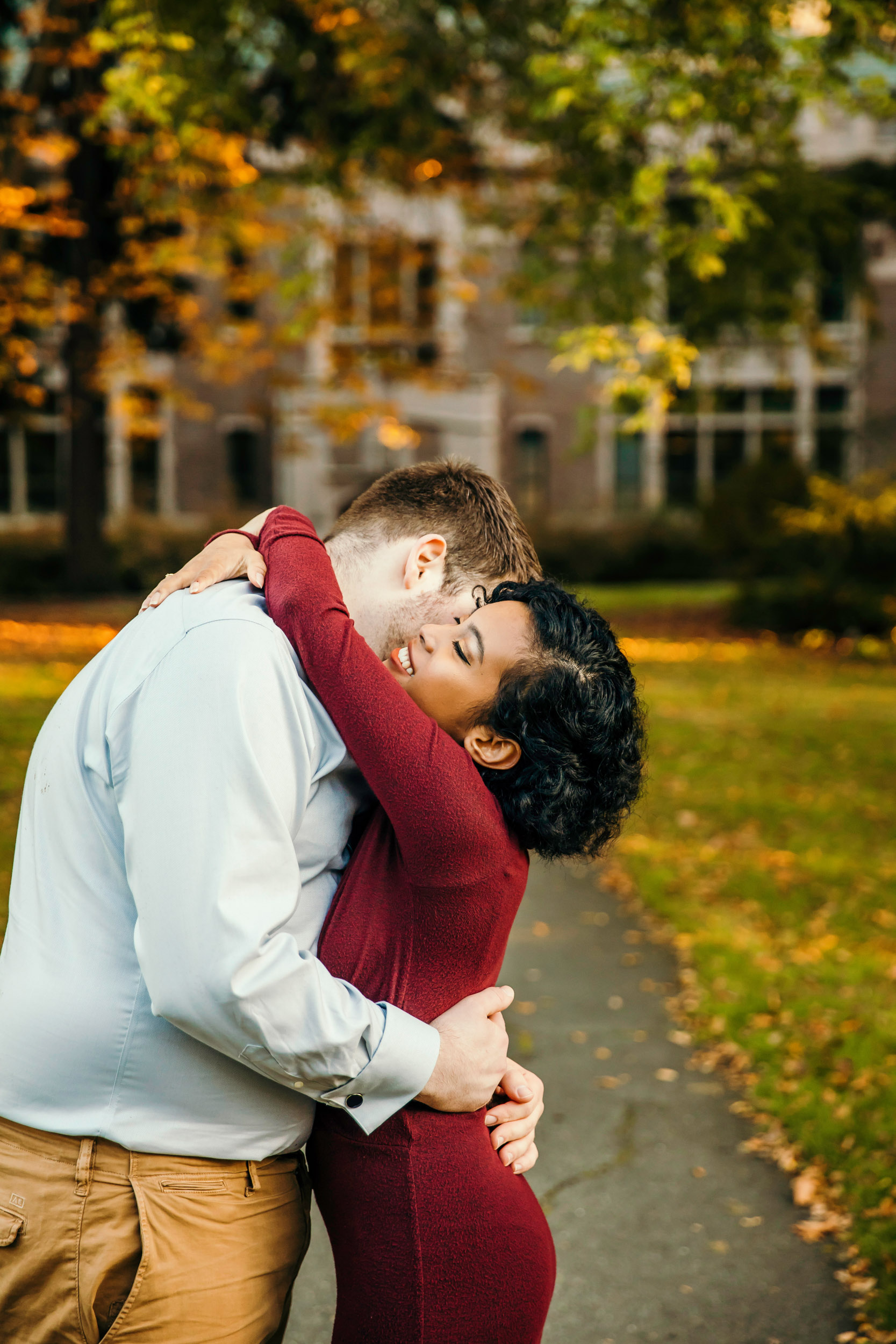 University of Washington engagement session by Seattle wedding photographer James Thomas Long Photography