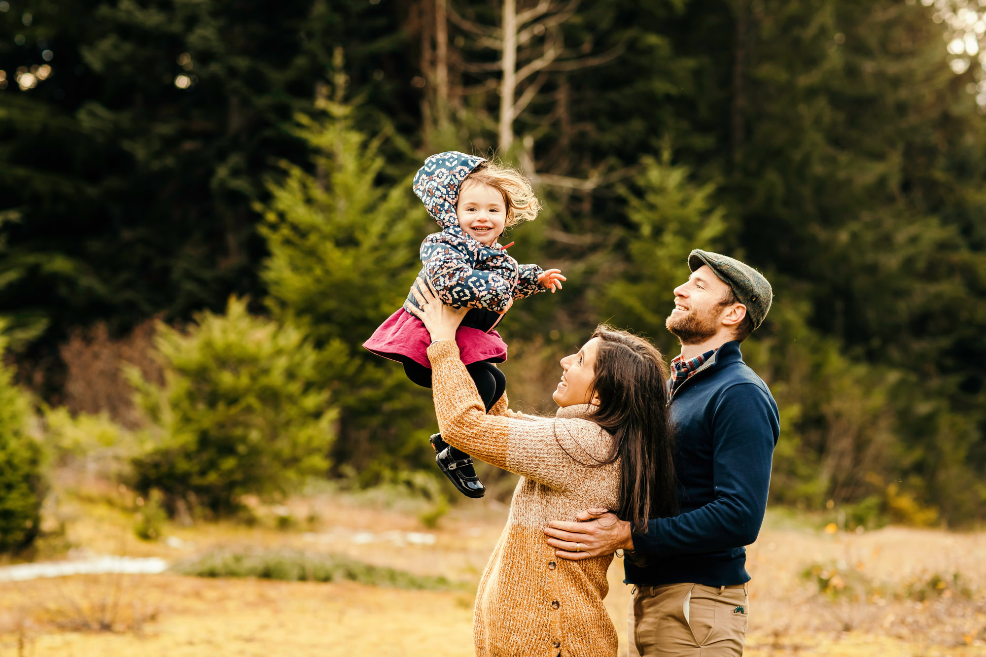 Seattle extended family photography session by Seattle family photographer James Thomas Long Photography