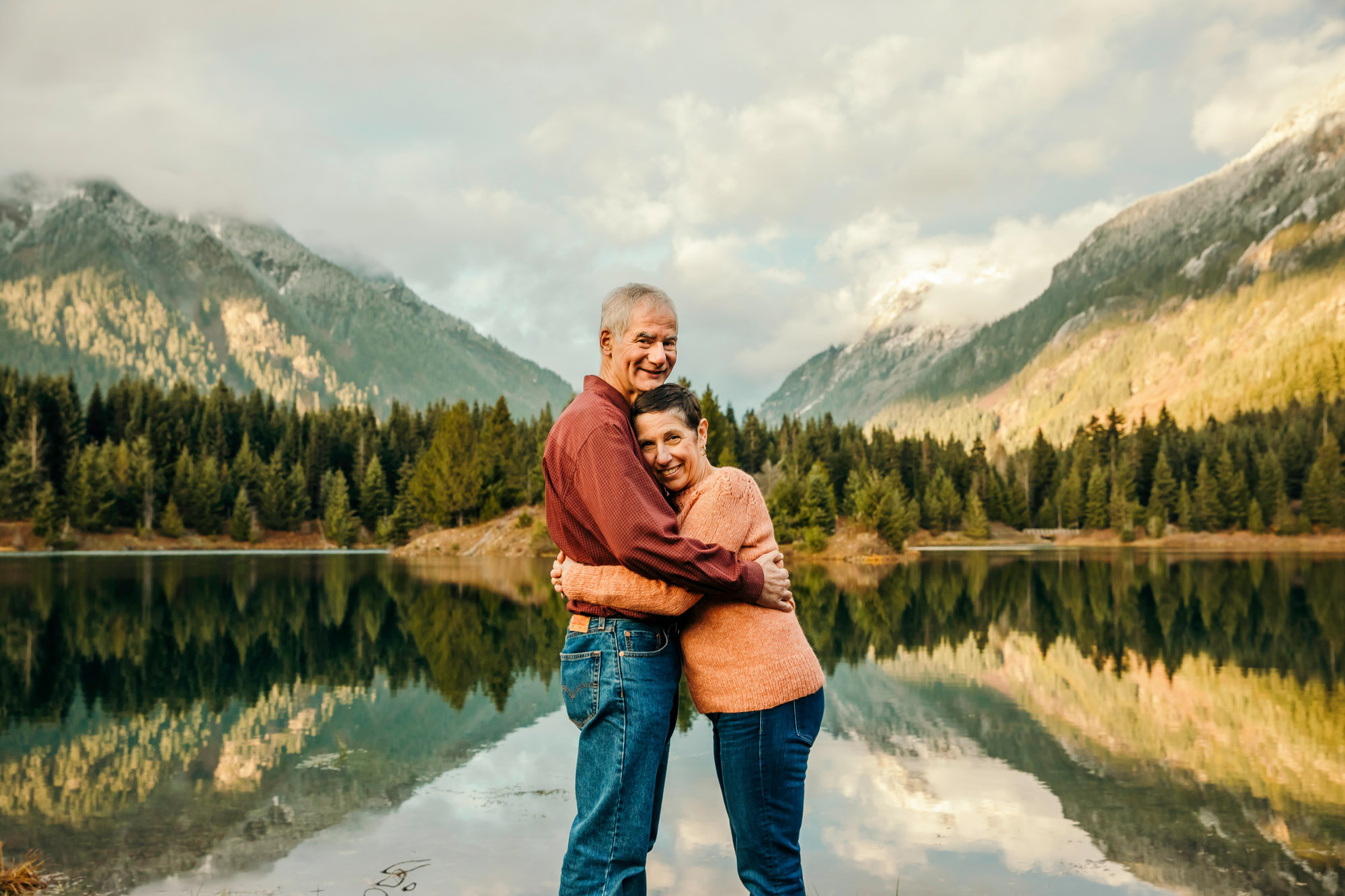 Seattle extended family photography session by Seattle family photographer James Thomas Long Photography