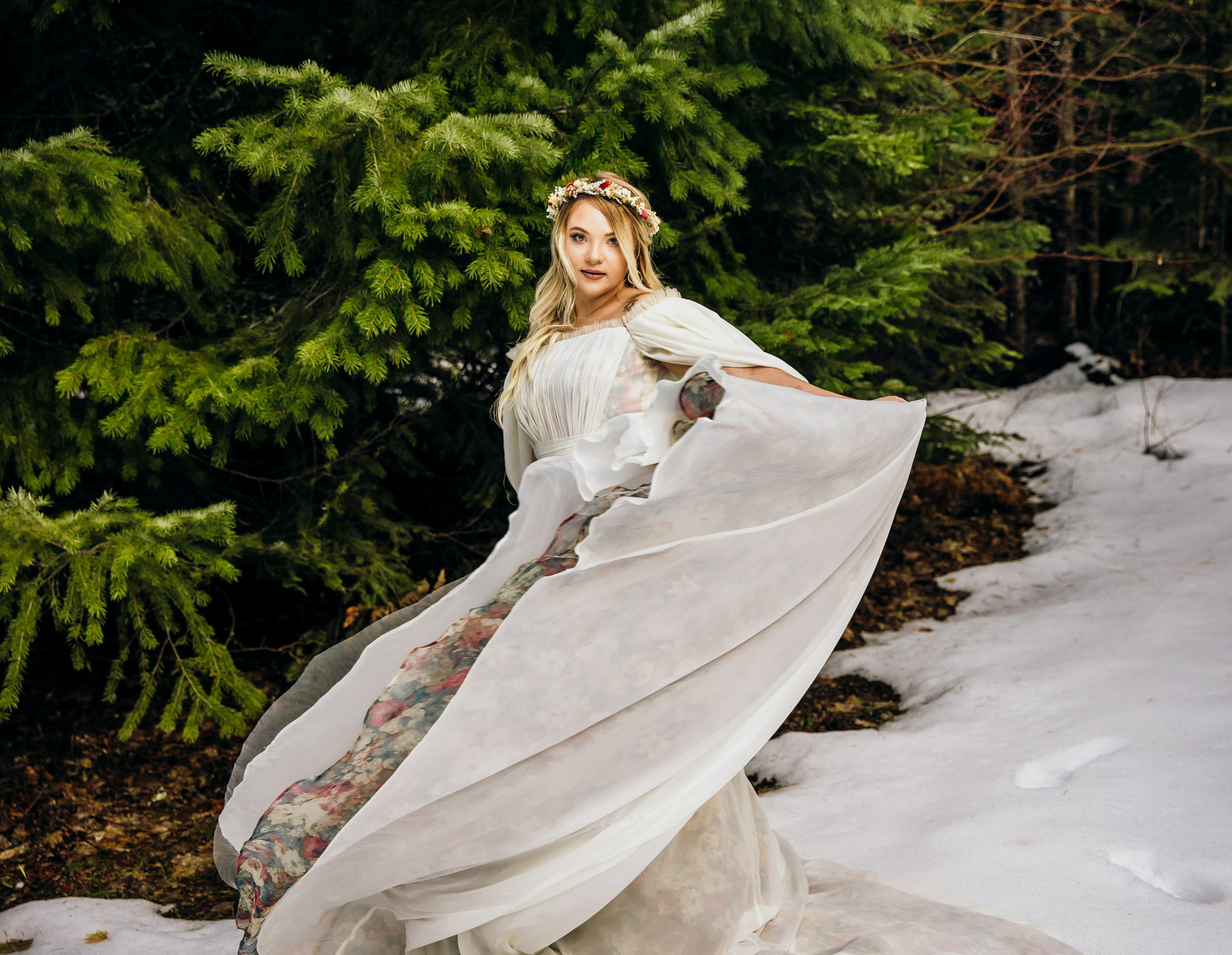 Snoqualmie Pass elopement by Seattle Wedding Photographer James Thomas Long Photography