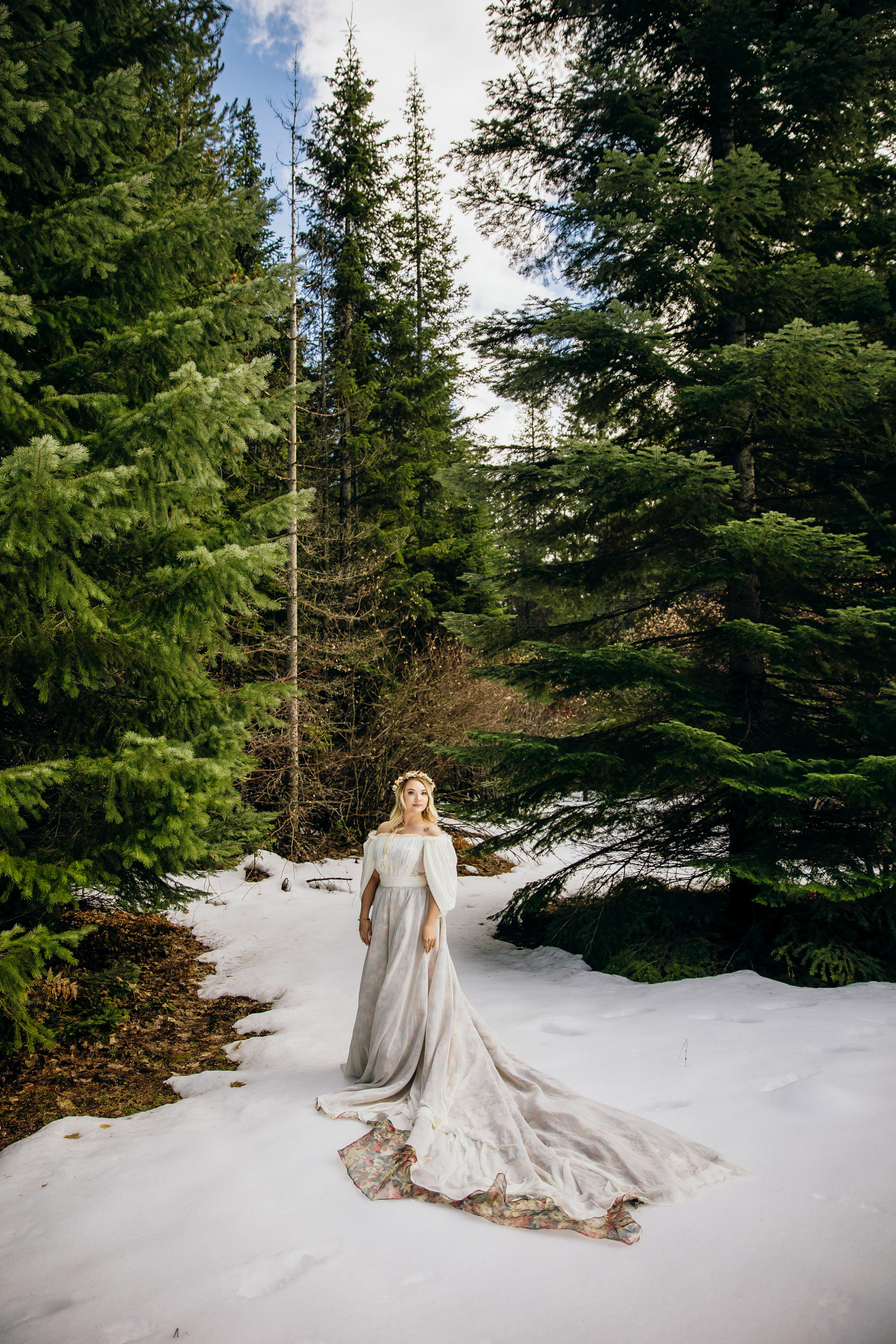 Snoqualmie Pass elopement by Seattle Wedding Photographer James Thomas Long Photography