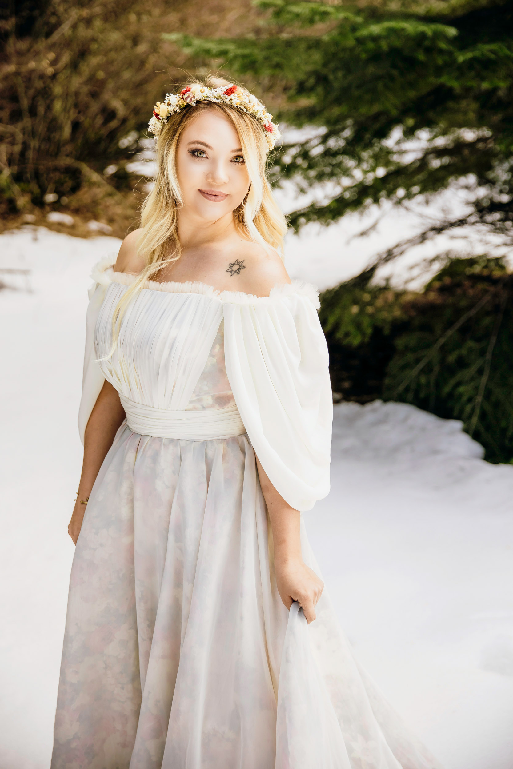 Snoqualmie Pass elopement by Seattle Wedding Photographer James Thomas Long Photography