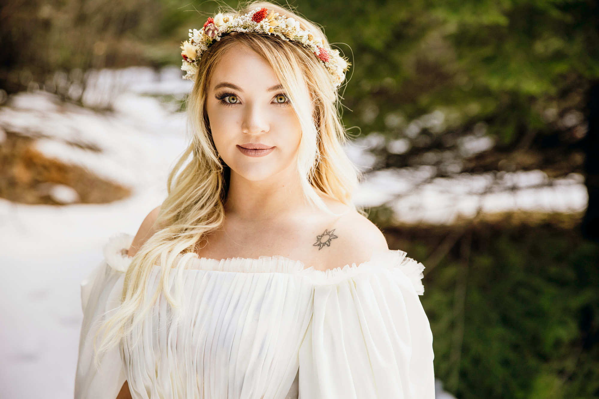 Snoqualmie Pass elopement by Seattle Wedding Photographer James Thomas Long Photography