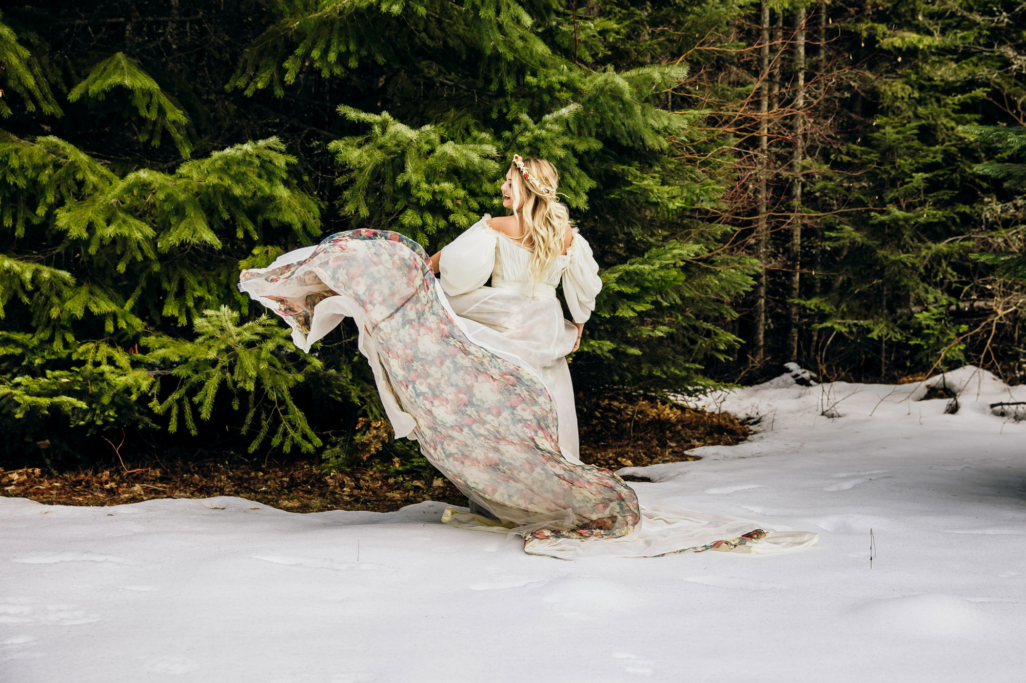 Snoqualmie Pass elopement by Seattle Wedding Photographer James Thomas Long Photography