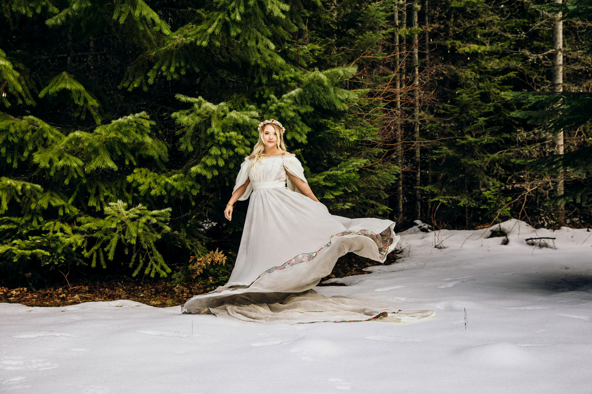 Snoqualmie Pass elopement by Seattle Wedding Photographer James Thomas Long Photography