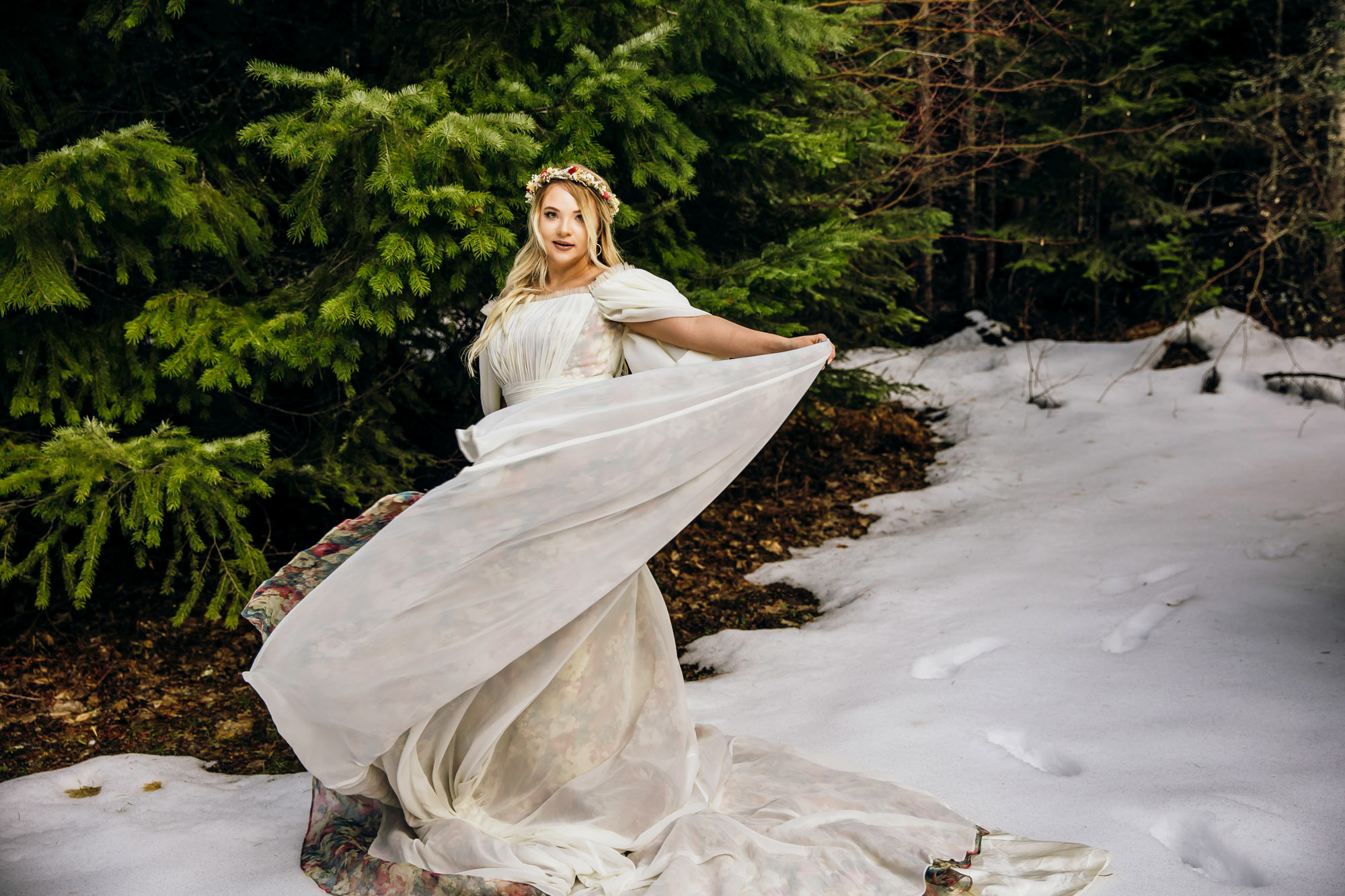 Snoqualmie Pass elopement by Seattle Wedding Photographer James Thomas Long Photography