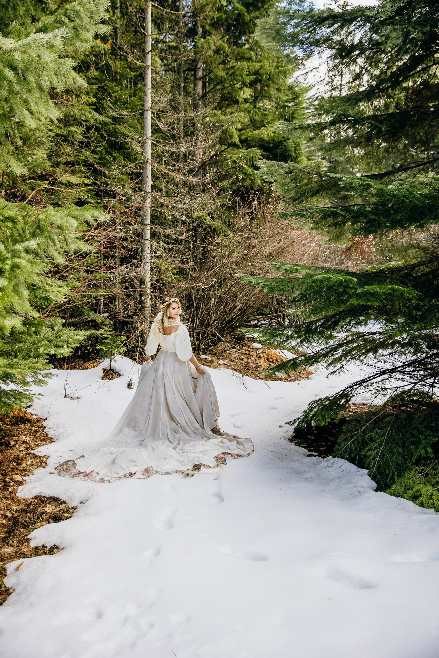 Snoqualmie Pass elopement by Seattle Wedding Photographer James Thomas Long Photography