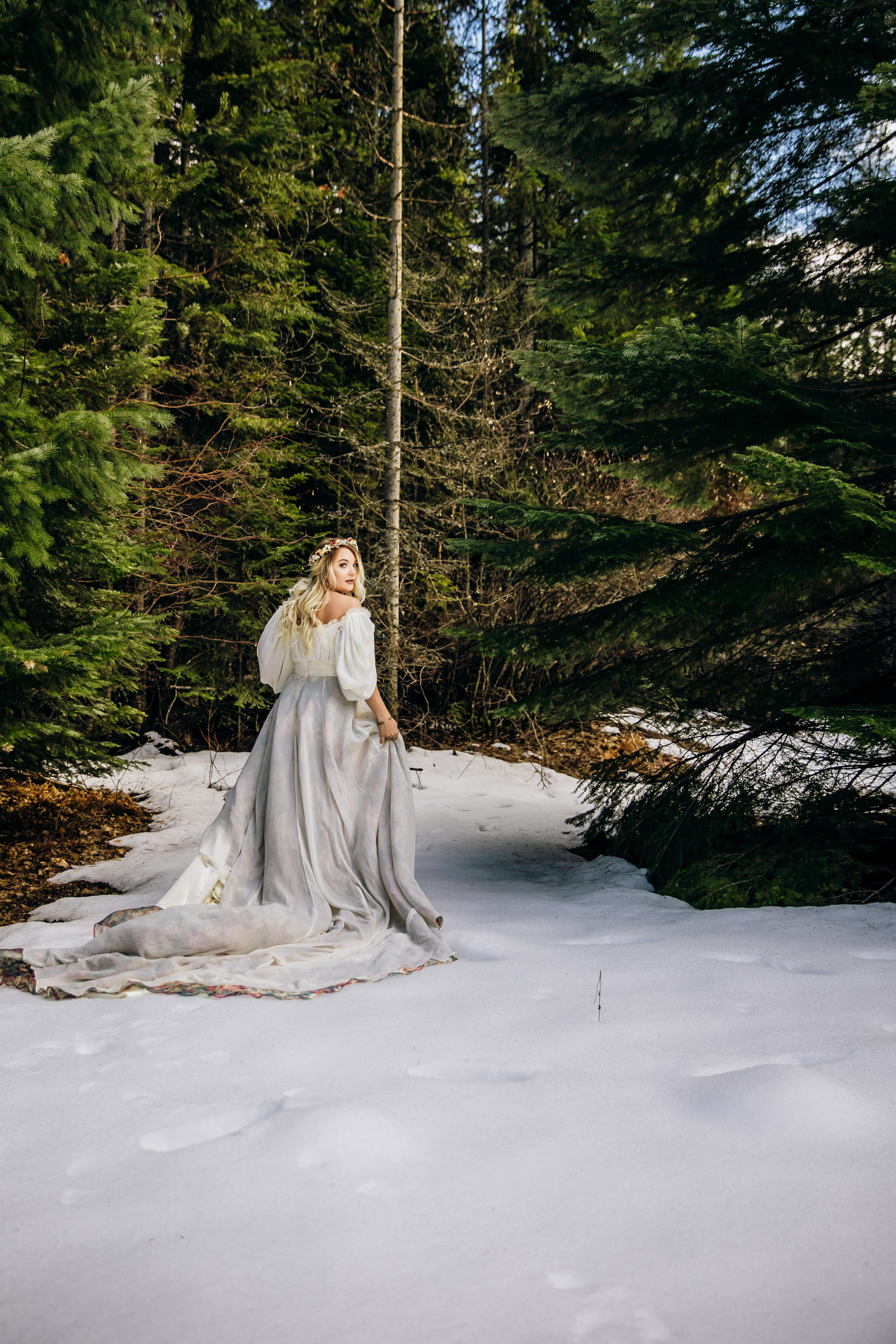 Snoqualmie Pass elopement by Seattle Wedding Photographer James Thomas Long Photography