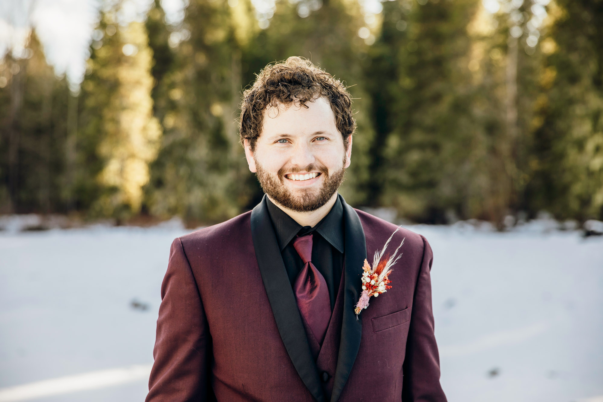 Snoqualmie Pass elopement by Seattle Wedding Photographer James Thomas Long Photography