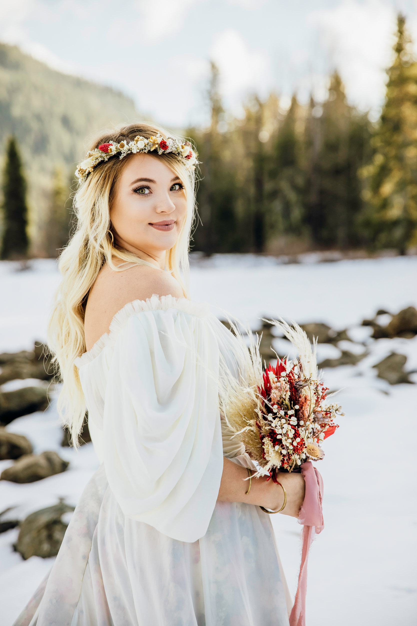 Snoqualmie Pass elopement by Seattle Wedding Photographer James Thomas Long Photography