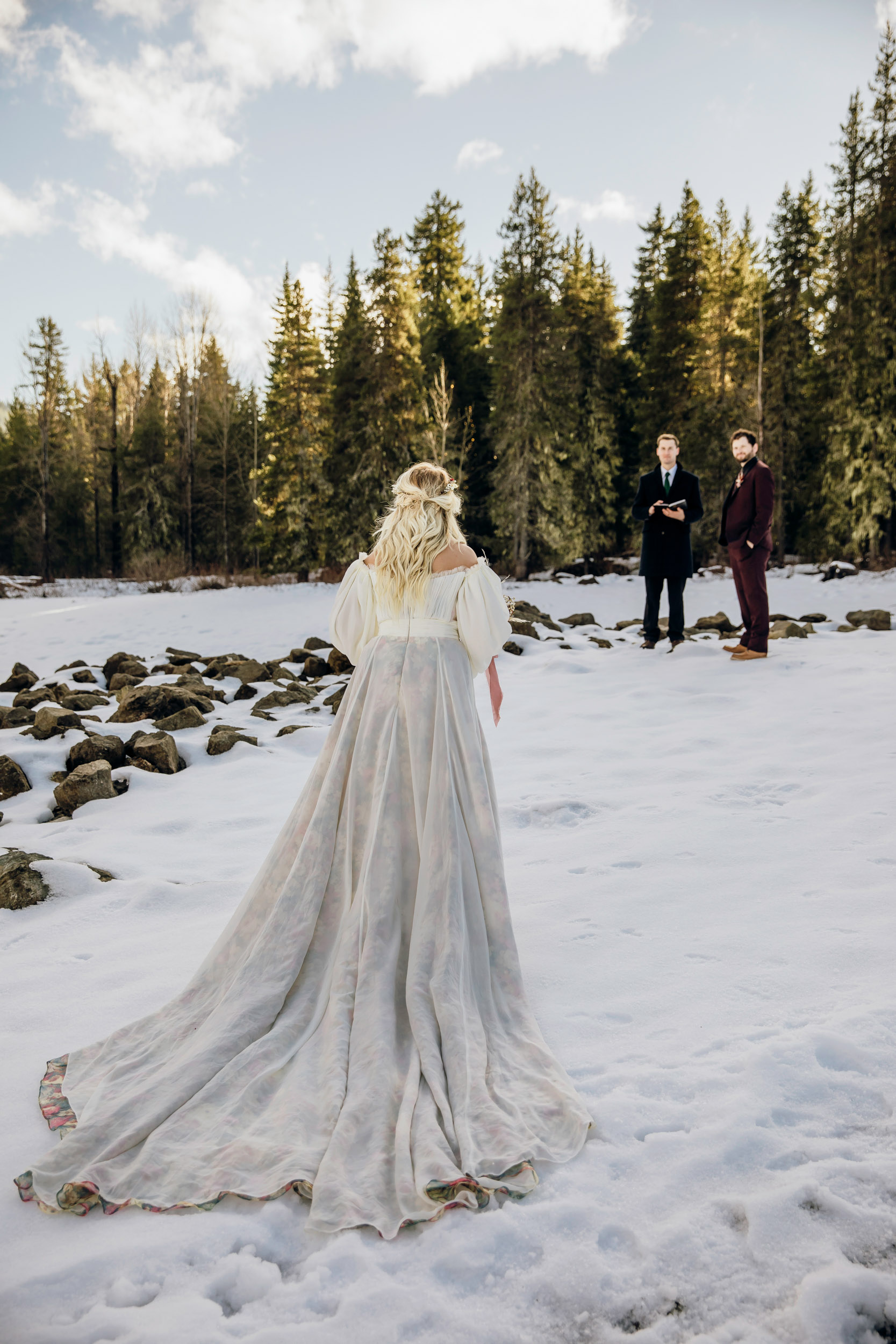 Snoqualmie Pass elopement by Seattle Wedding Photographer James Thomas Long Photography