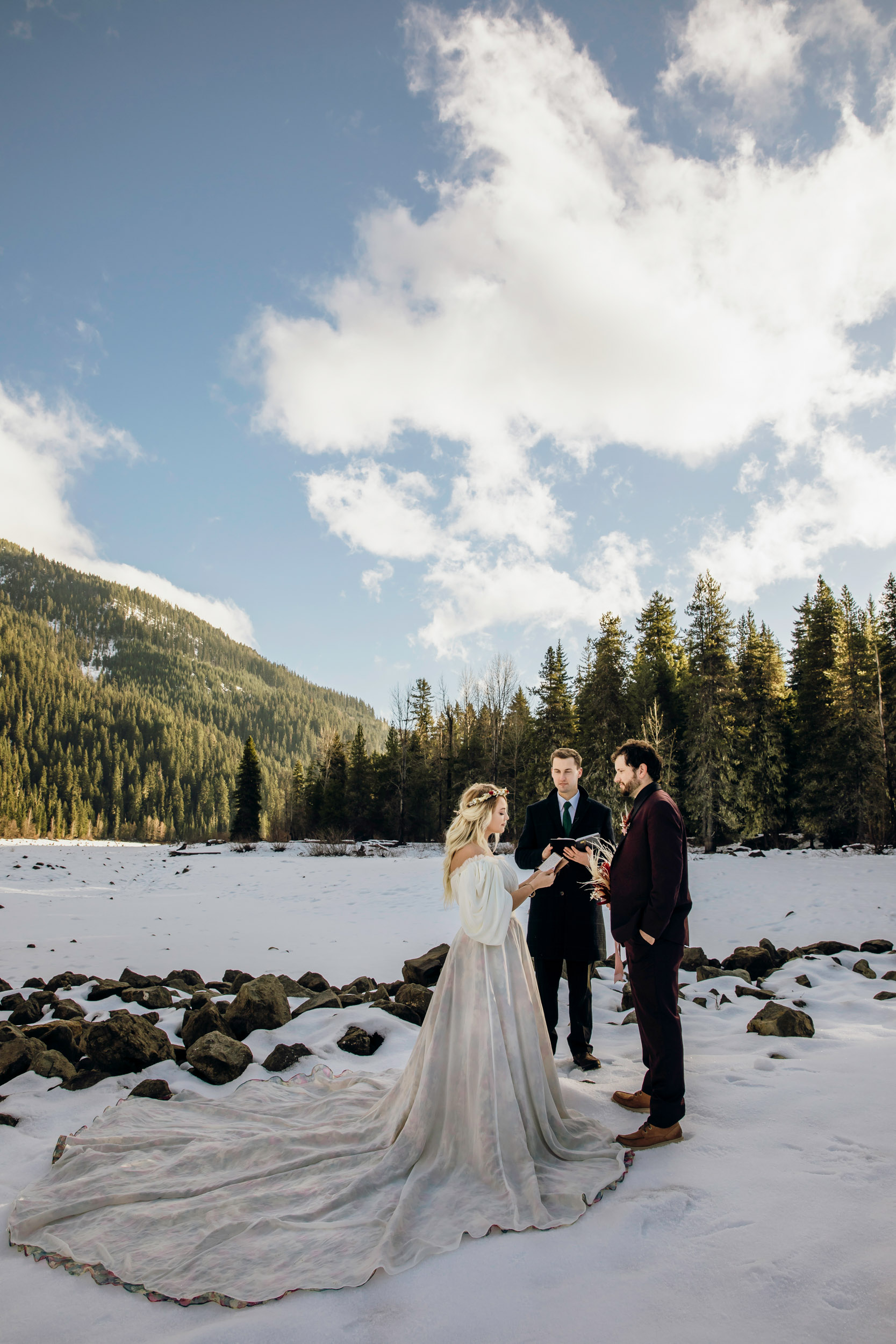 Snoqualmie Pass elopement by Seattle Wedding Photographer James Thomas Long Photography