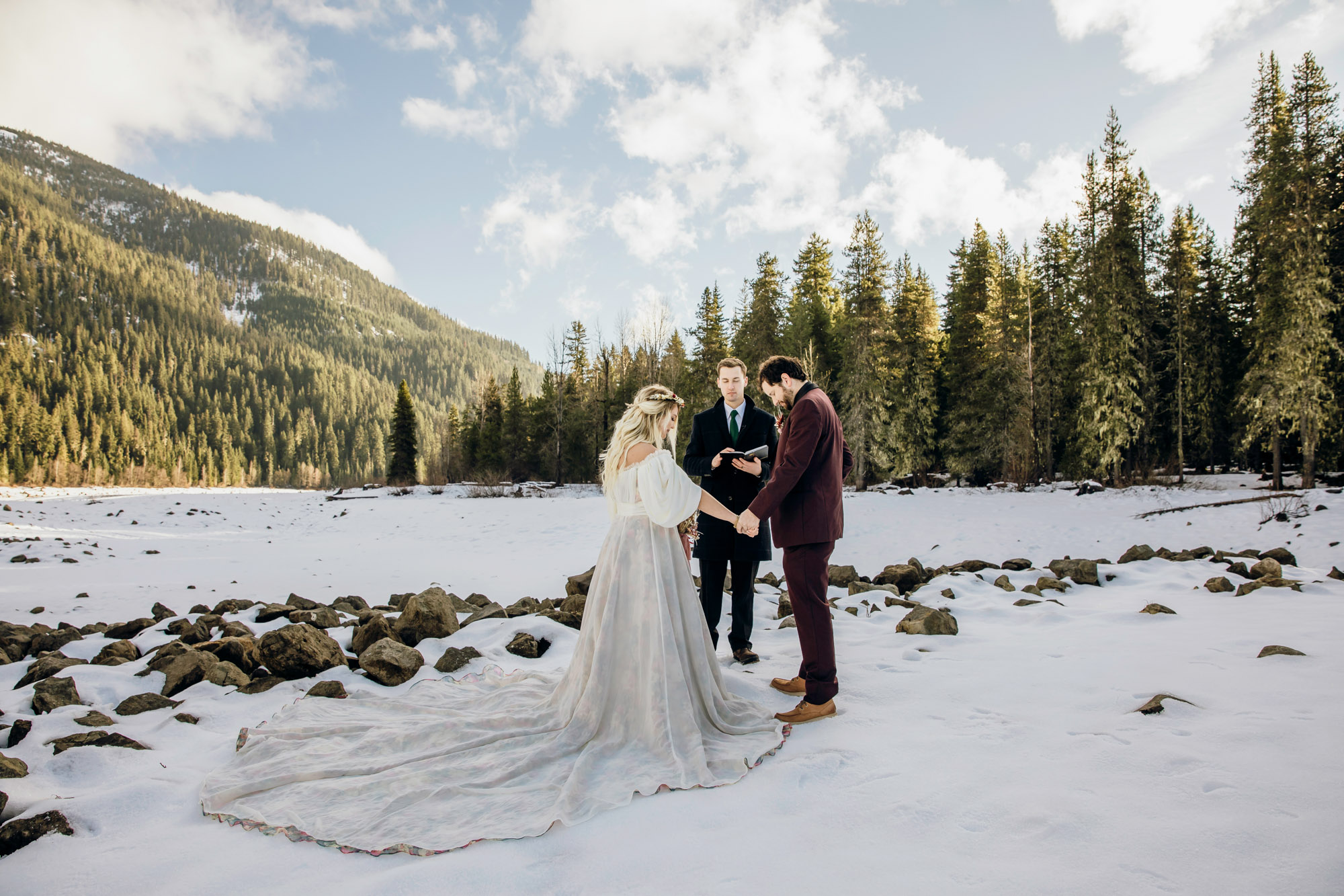 Snoqualmie Pass elopement by Seattle Wedding Photographer James Thomas Long Photography