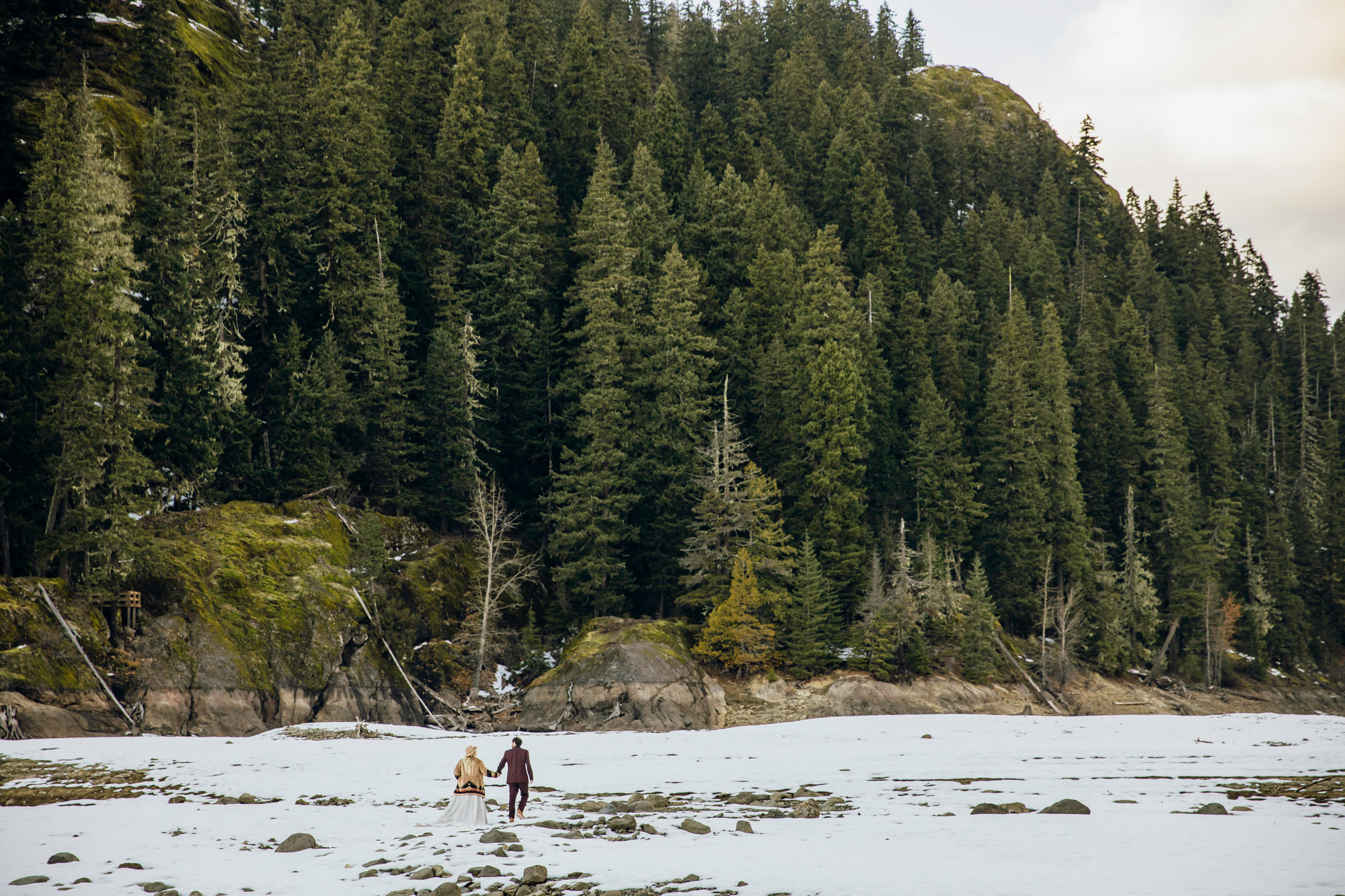 Snoqualmie Pass elopement by Seattle Wedding Photographer James Thomas Long Photography