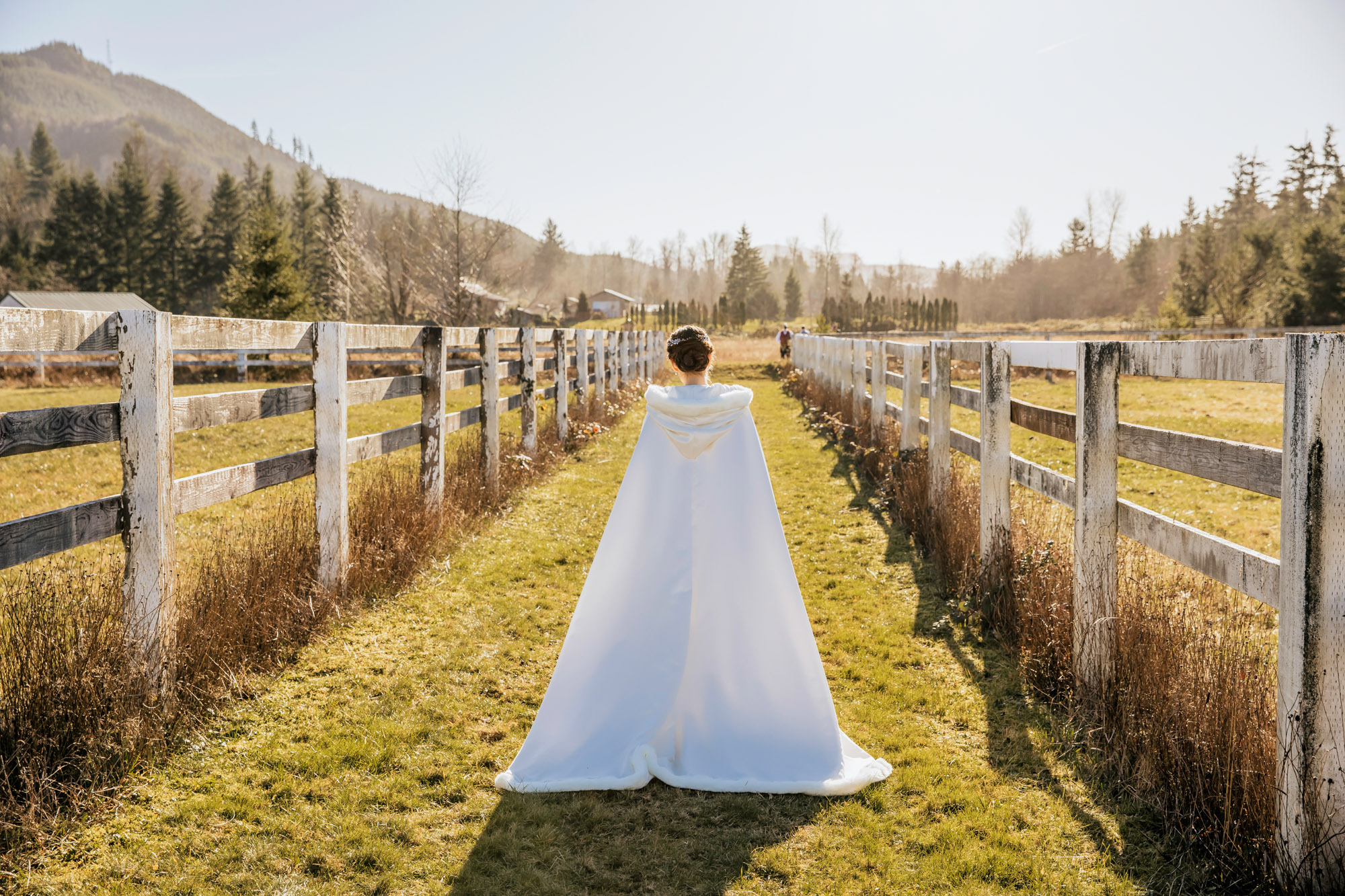 Rein Fire Ranch elopement by Seattle wedding photographer James Thomas Long Photography