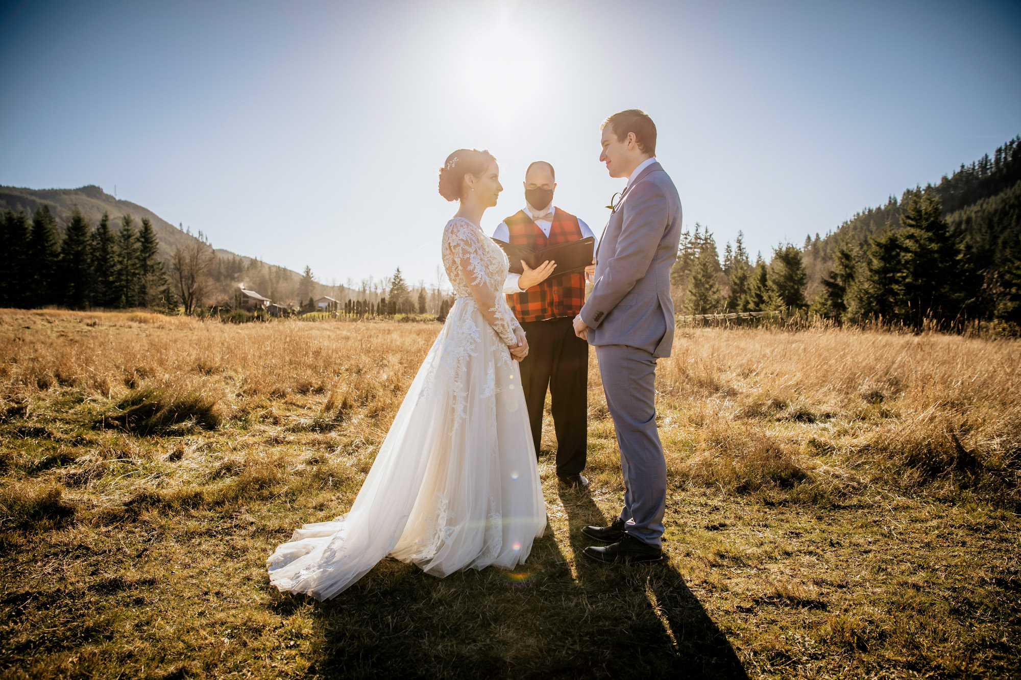 Rein Fire Ranch elopement by Seattle wedding photographer James Thomas Long Photography