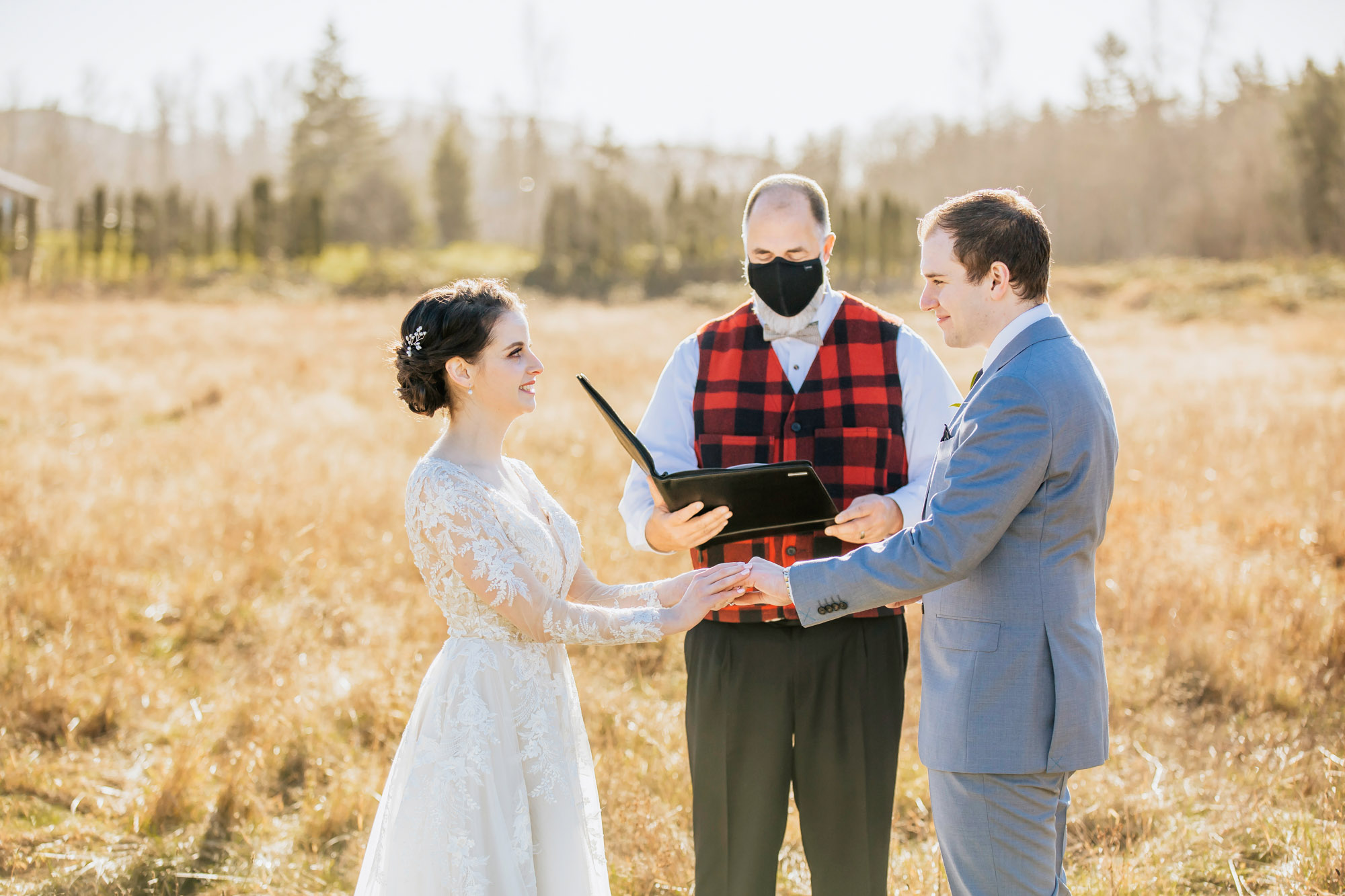 Rein Fire Ranch elopement by Seattle wedding photographer James Thomas Long Photography