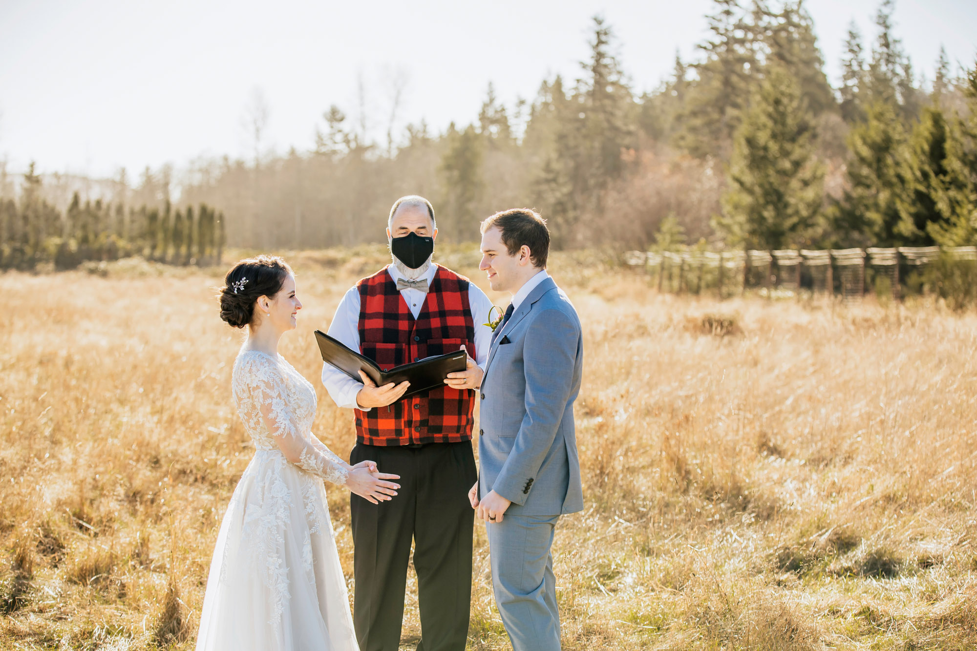 Rein Fire Ranch elopement by Seattle wedding photographer James Thomas Long Photography