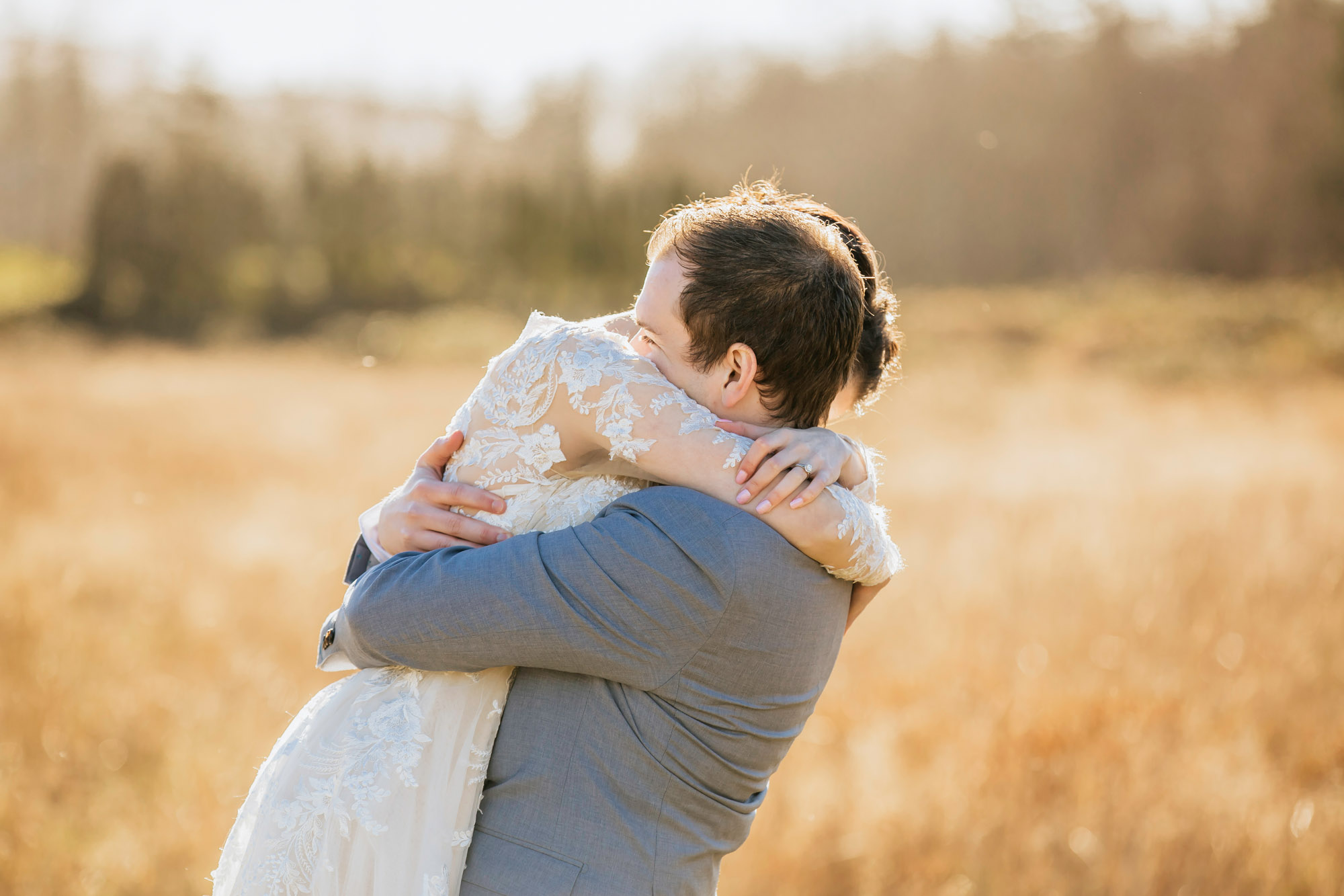 Rein Fire Ranch elopement by Seattle wedding photographer James Thomas Long Photography