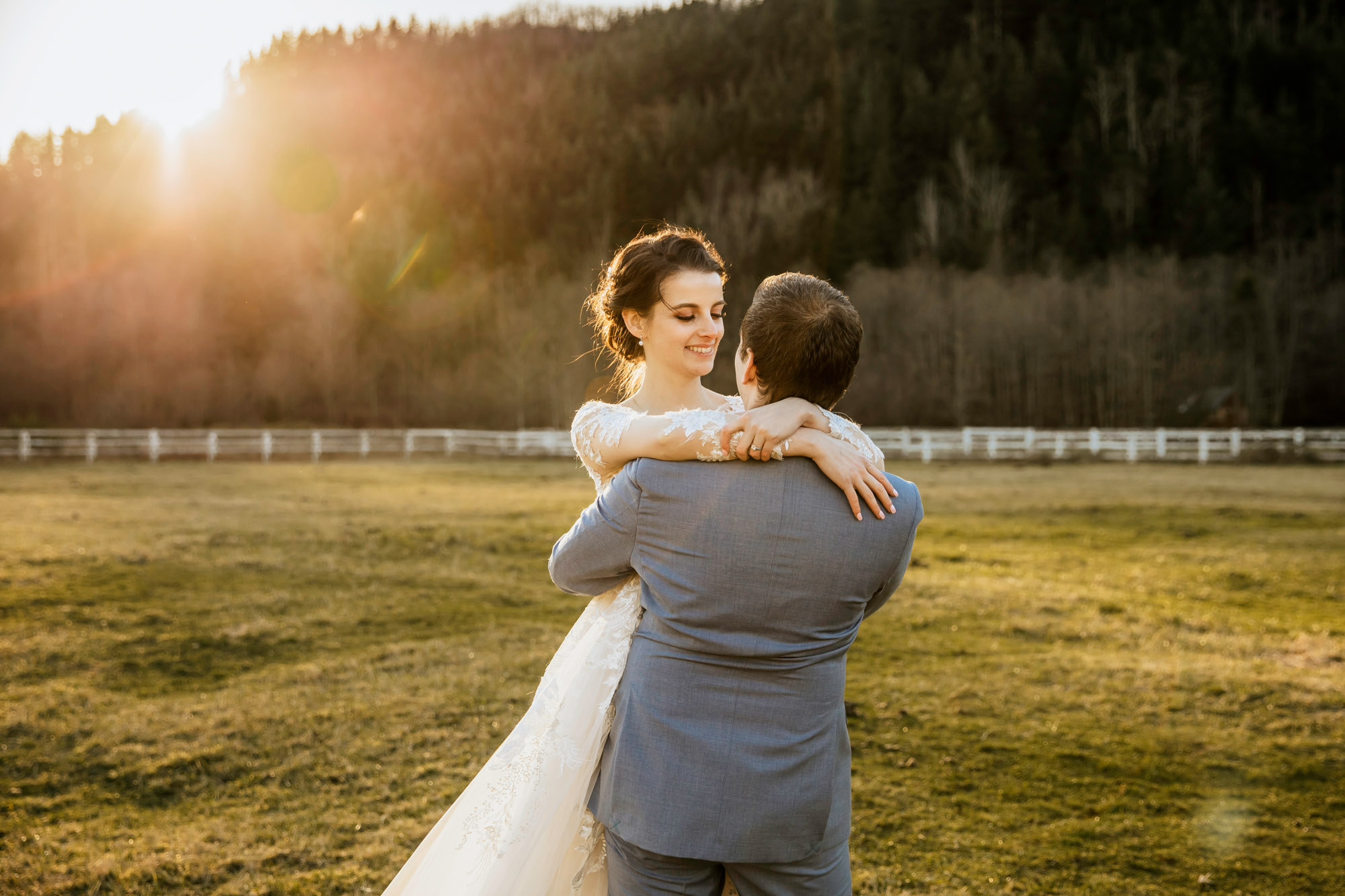 Rein Fire Ranch elopement by Seattle wedding photographer James Thomas Long Photography