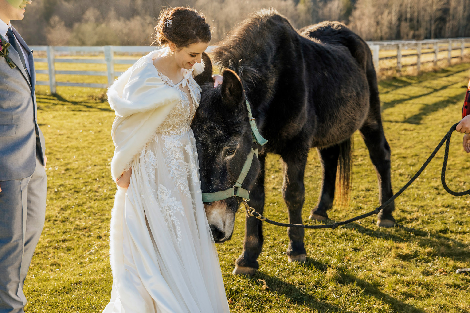 Rein Fire Ranch elopement by Seattle wedding photographer James Thomas Long Photography