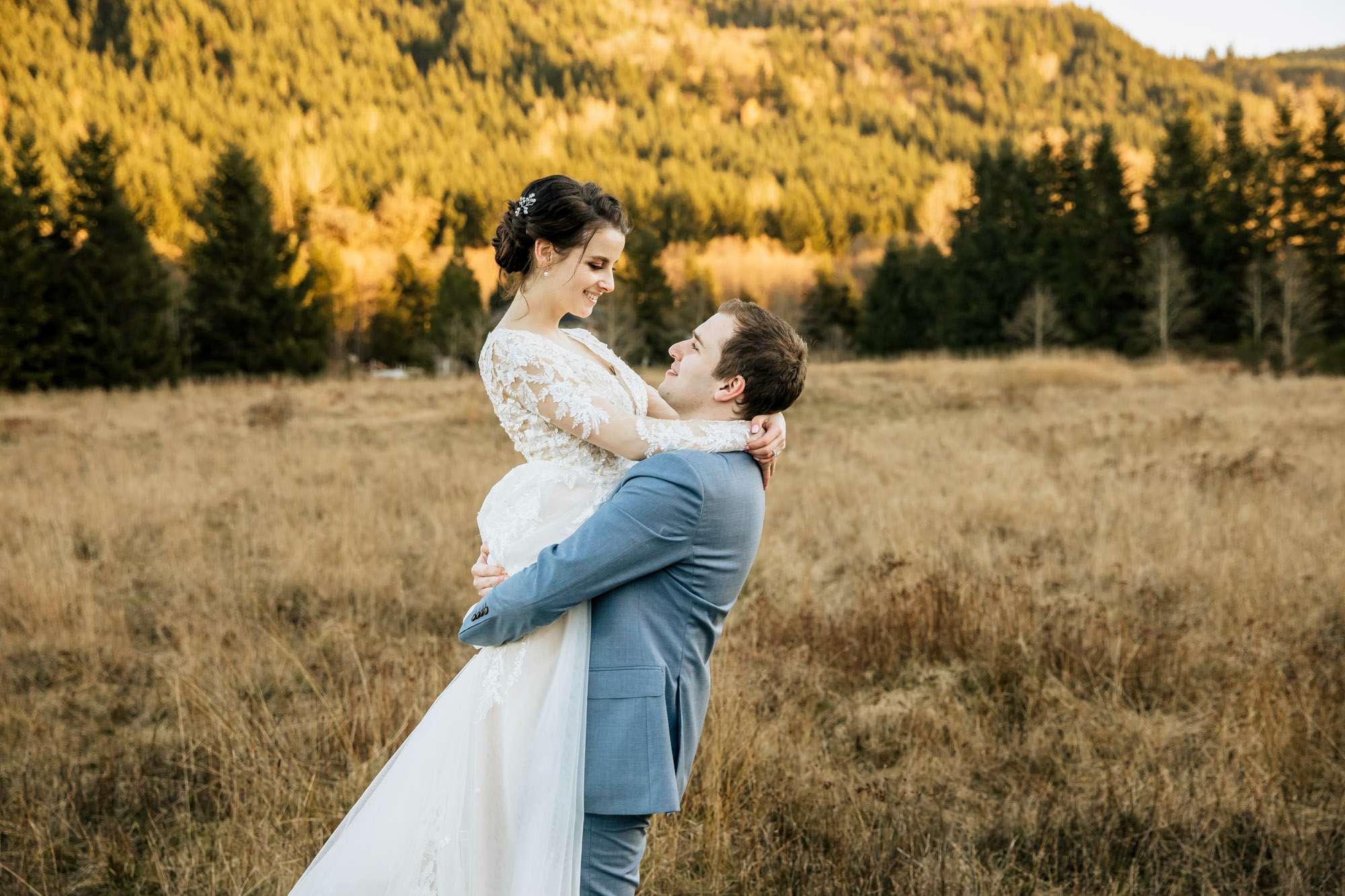 Rein Fire Ranch elopement by Seattle wedding photographer James Thomas Long Photography