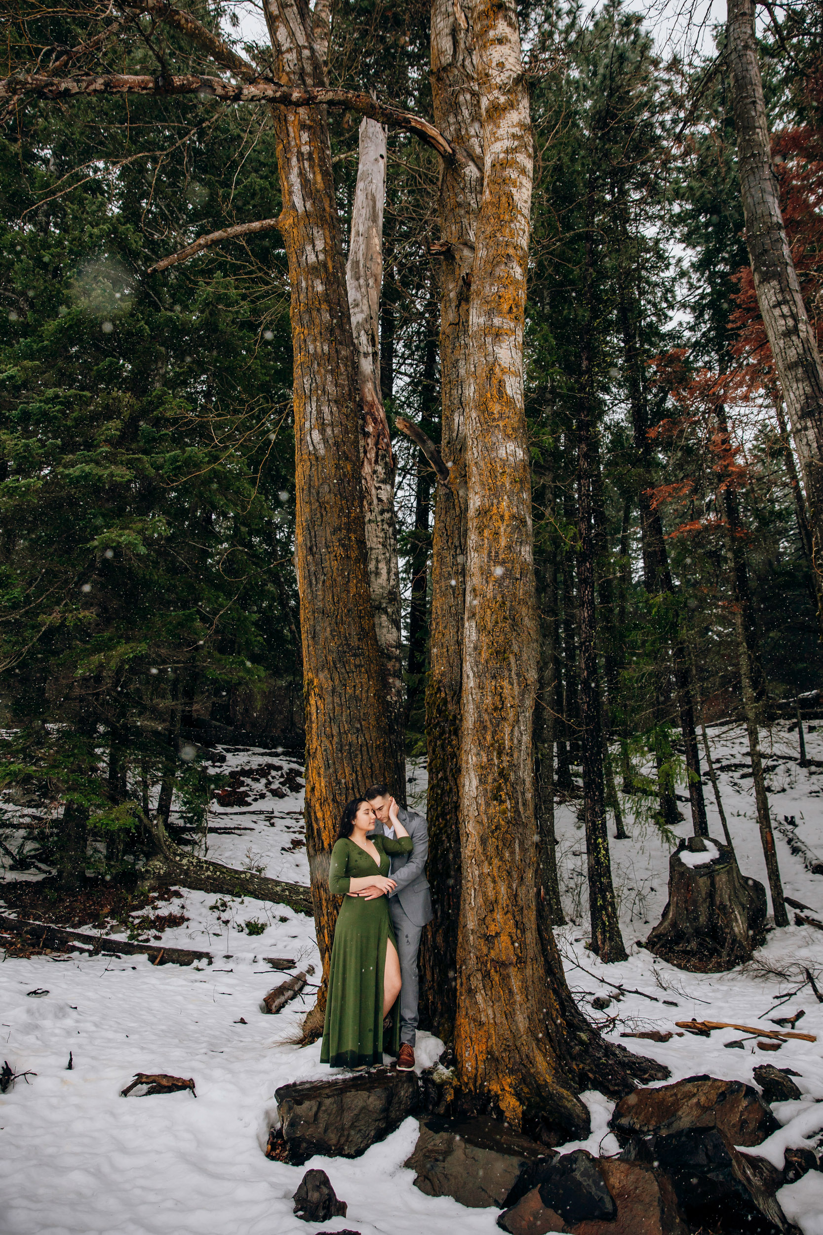 Cle Elum engagement session in the snow by Seattle wedding photographer James Thomas Long Photography