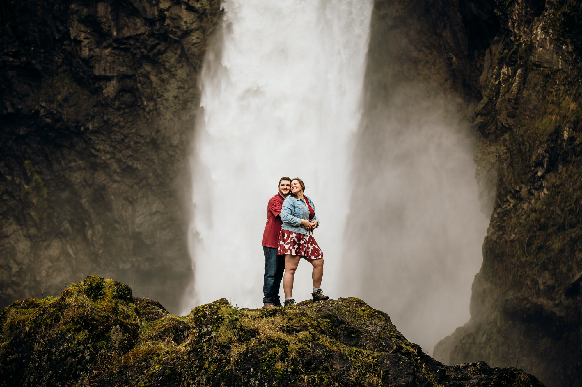 Snoqualmie Falls engagement session by James Thomas Long Photography