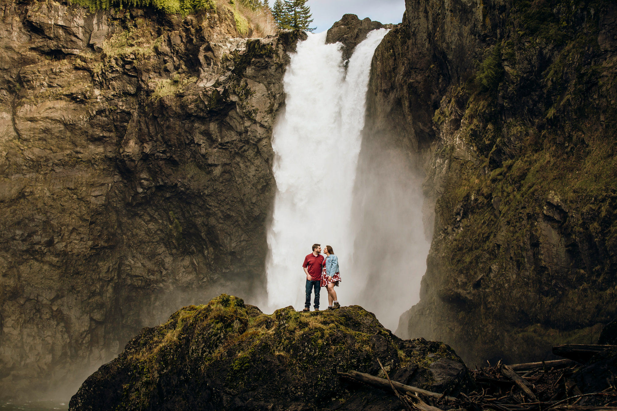 Snoqualmie Falls engagement session by James Thomas Long Photography