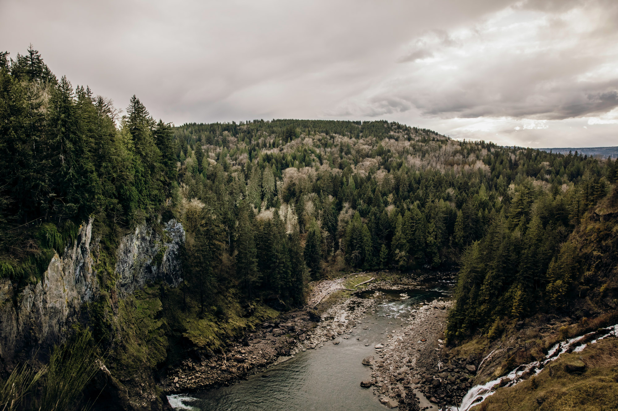 Salish Lodge Snoqualmie Falls wedding by Seattle Wedding Photographer James Thomas Long Photography