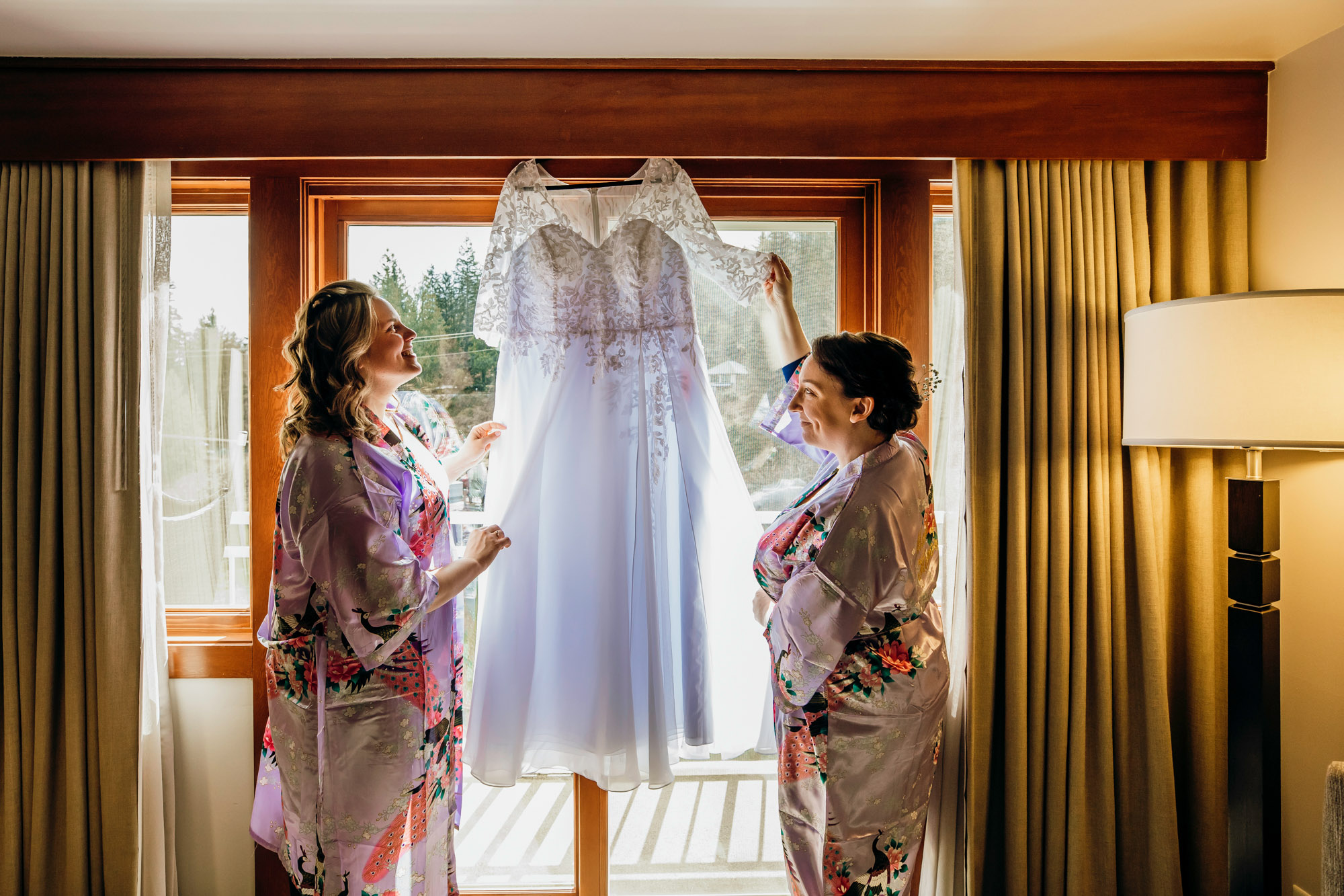 Salish Lodge Snoqualmie Falls wedding by Seattle Wedding Photographer James Thomas Long Photography