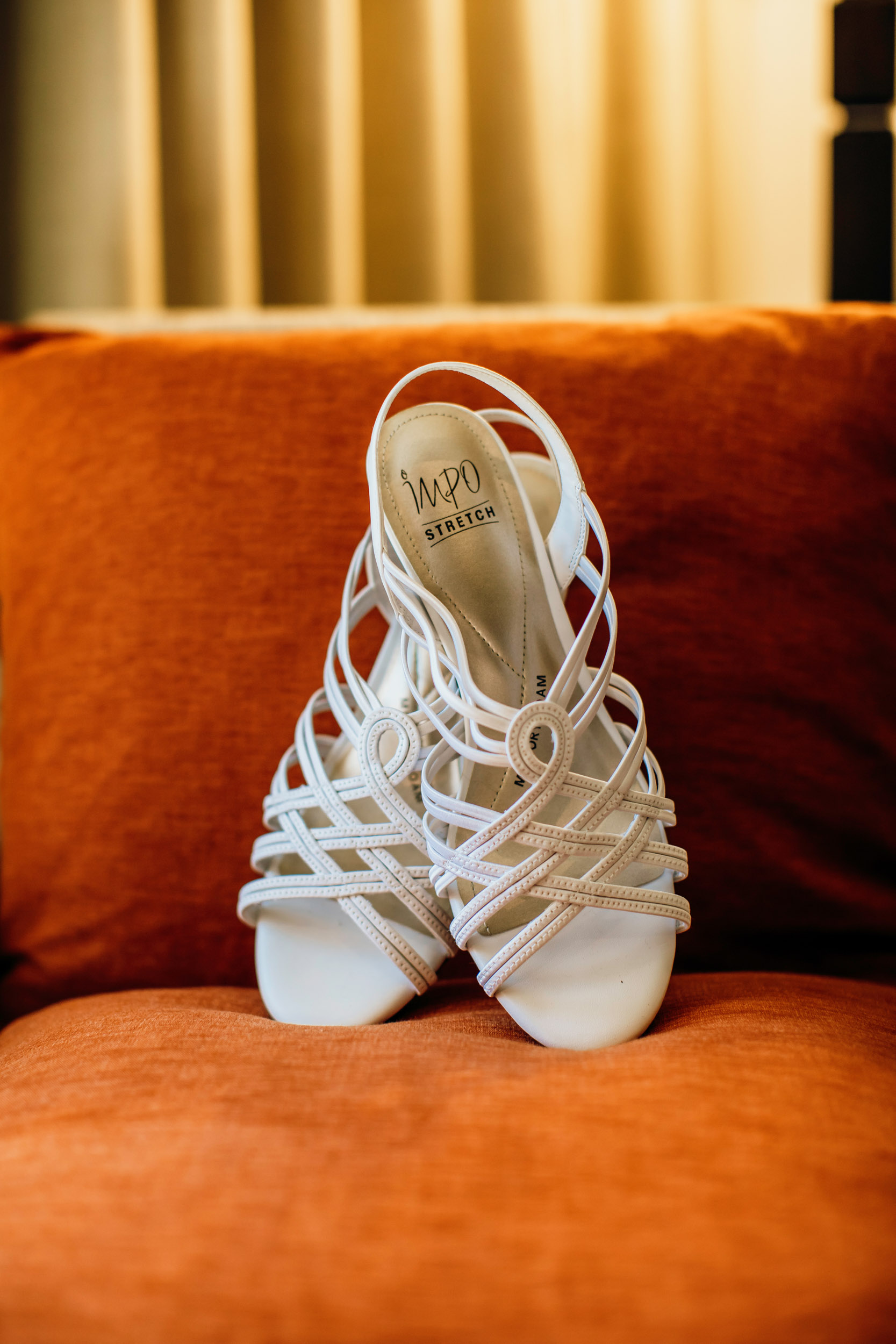 Salish Lodge Snoqualmie Falls wedding by Seattle Wedding Photographer James Thomas Long Photography