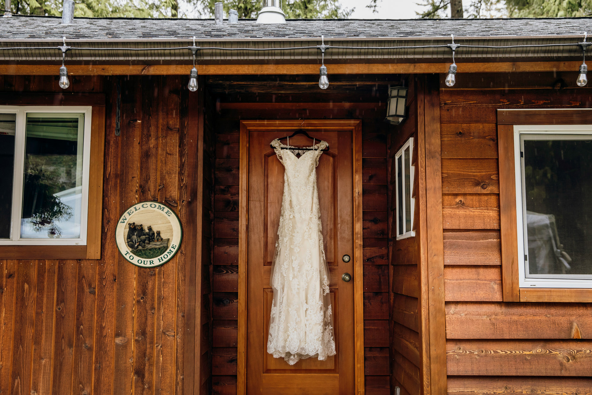 North Bend wedding by Snoqualmie wedding photographer James Thomas Long Photography