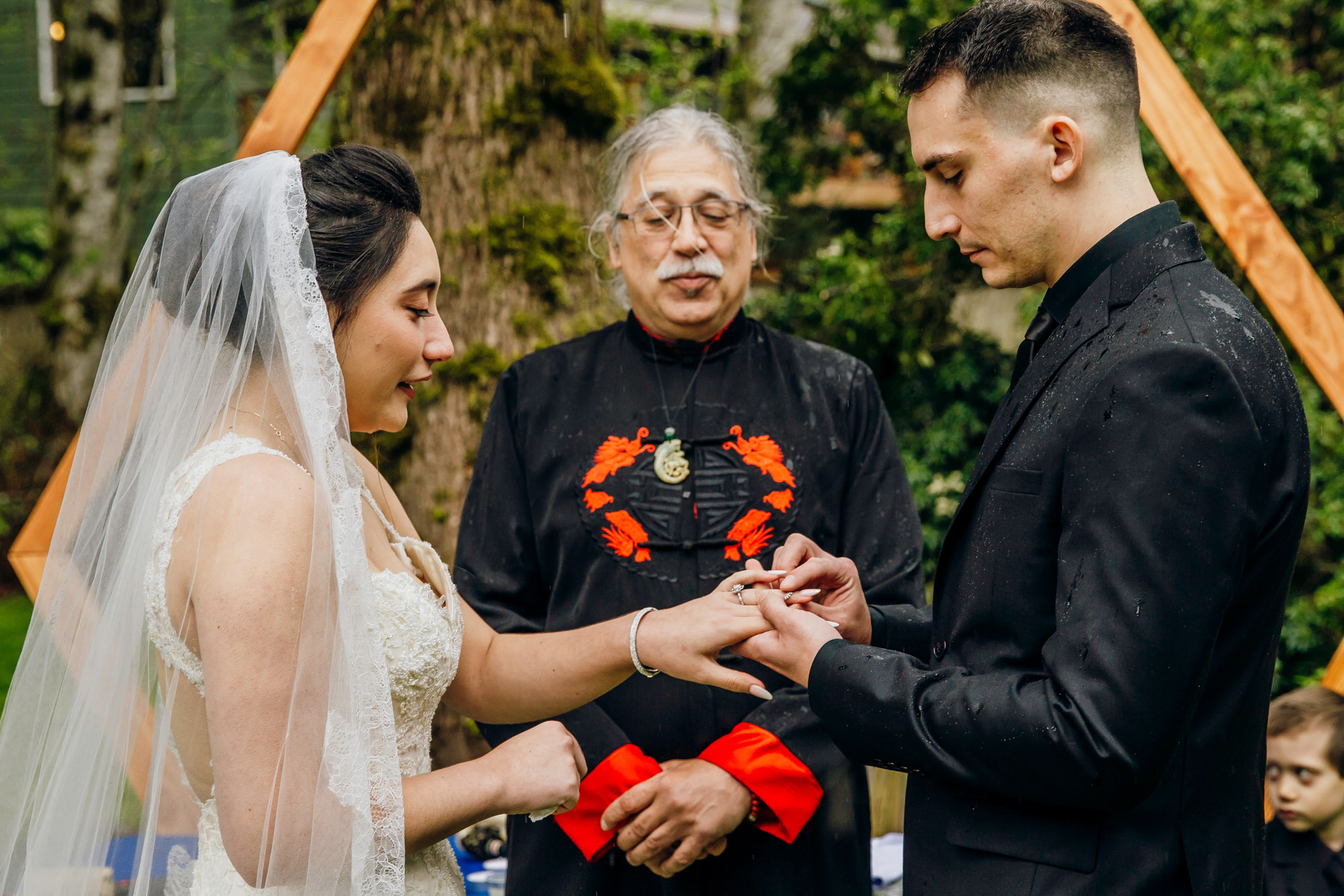 North Bend wedding by Snoqualmie wedding photographer James Thomas Long Photography