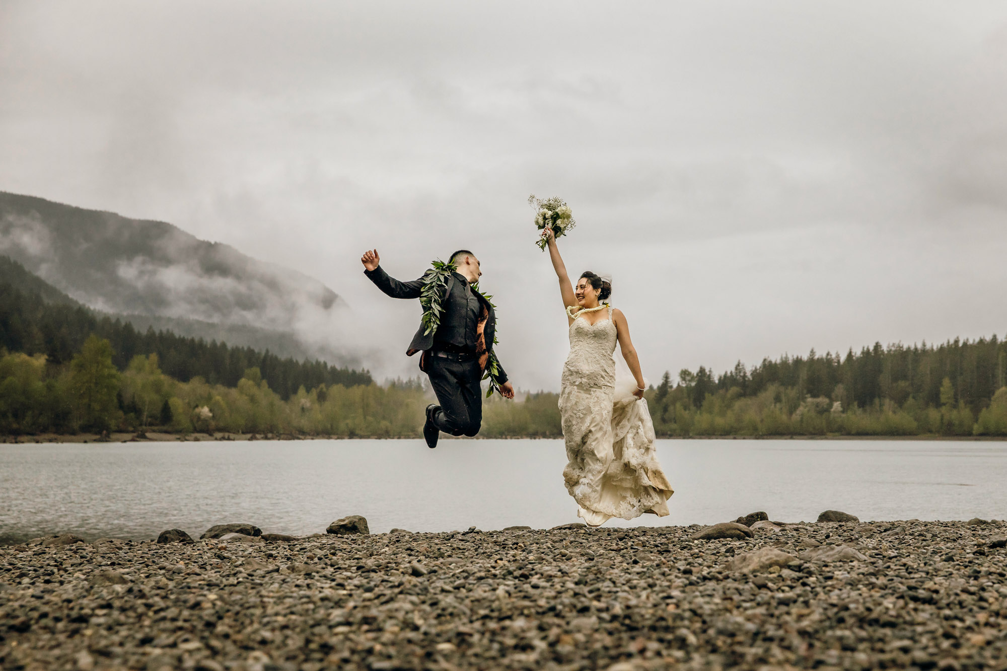 North Bend wedding by Snoqualmie wedding photographer James Thomas Long Photography