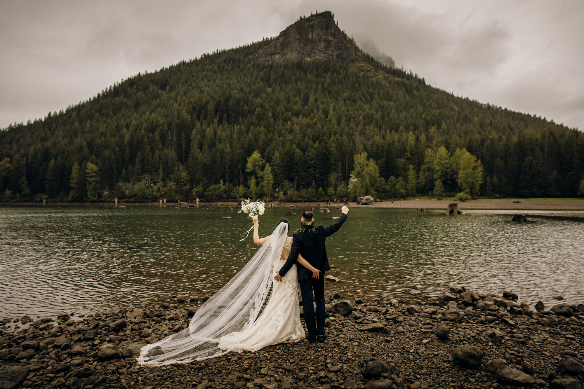 North Bend wedding by Snoqualmie wedding photographer James Thomas Long Photography