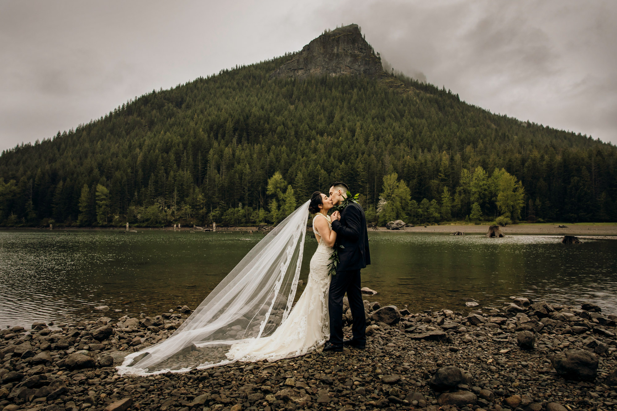 North Bend wedding by Snoqualmie wedding photographer James Thomas Long Photography