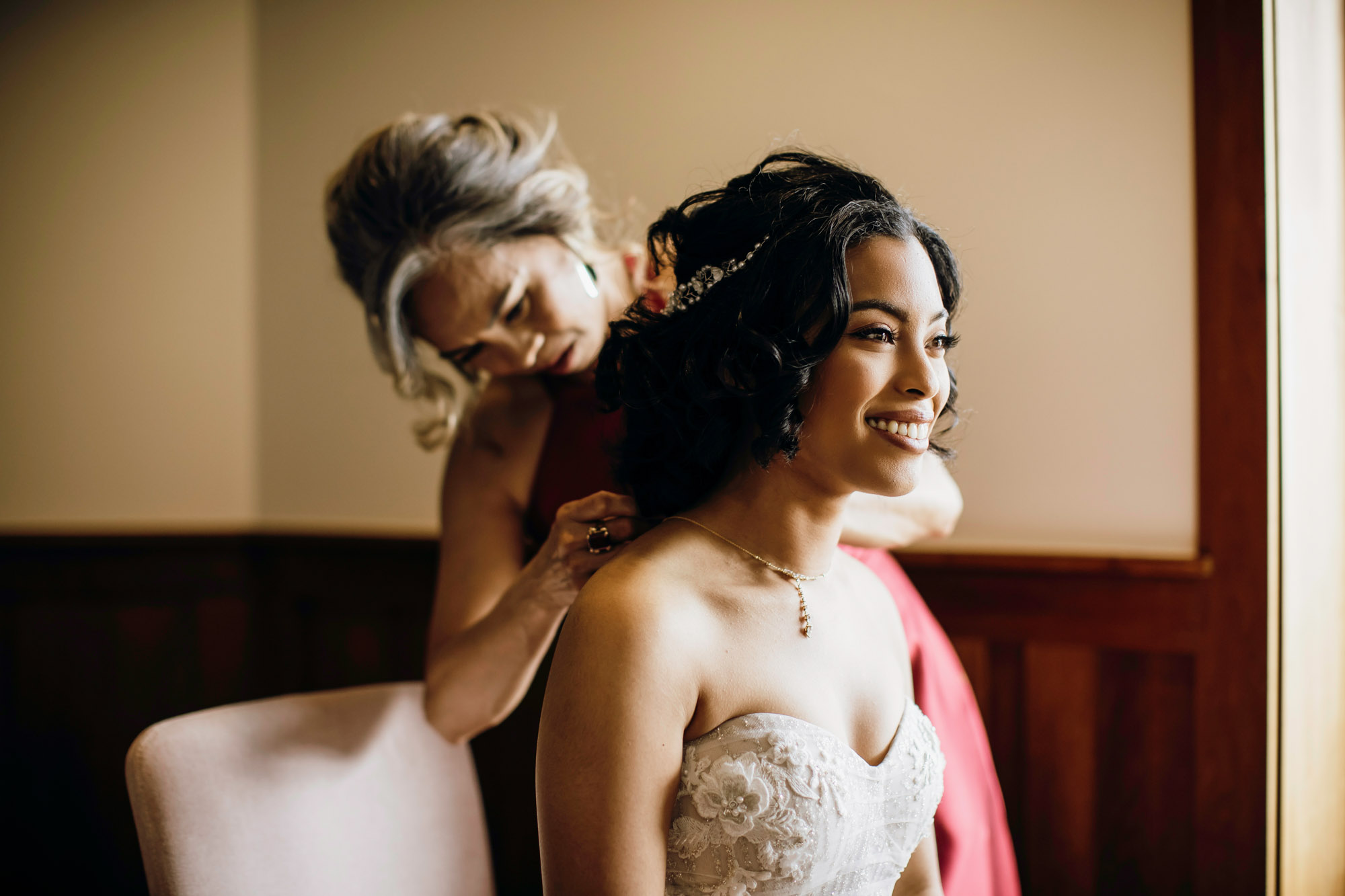 The Club at Snoqualmie Ridge wedding by Snoqualmie Wedding Photographer James Thomas Long Photography