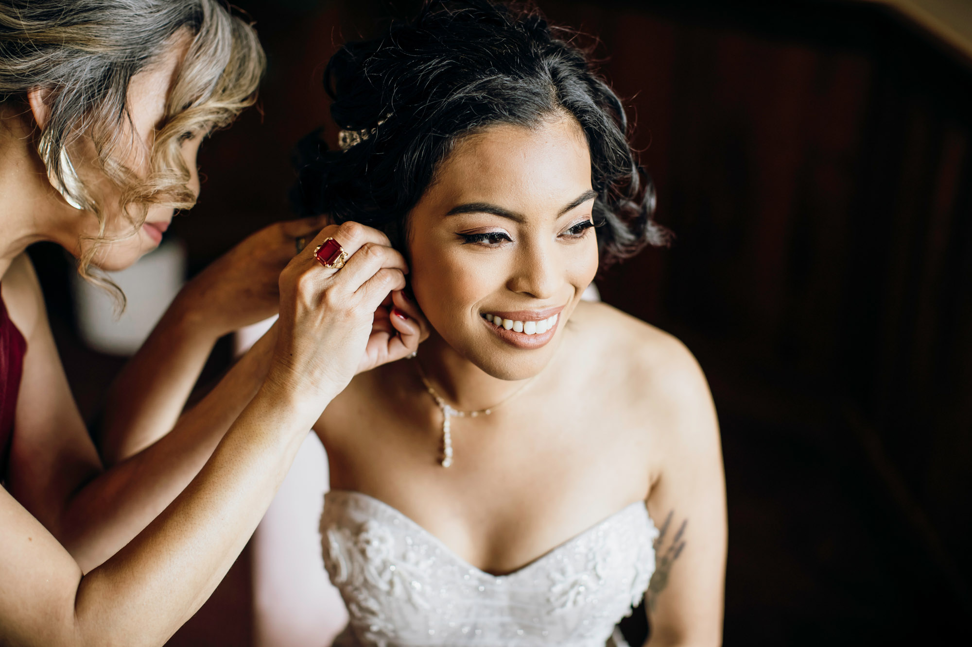 The Club at Snoqualmie Ridge wedding by Snoqualmie Wedding Photographer James Thomas Long Photography