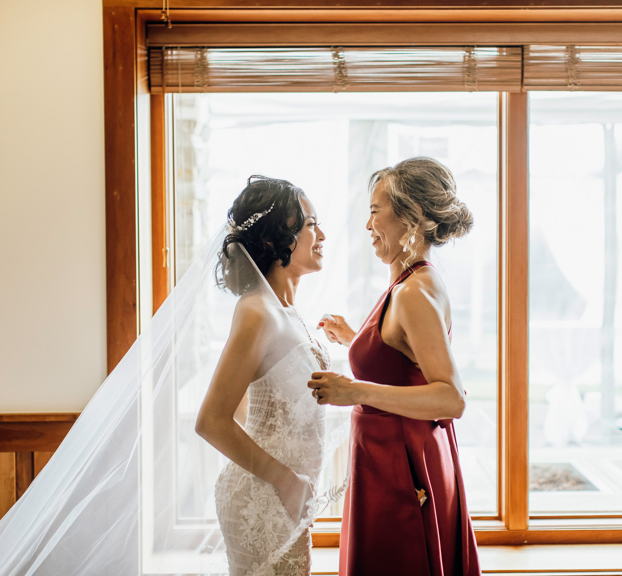 The Club at Snoqualmie Ridge wedding by Snoqualmie Wedding Photographer James Thomas Long Photography