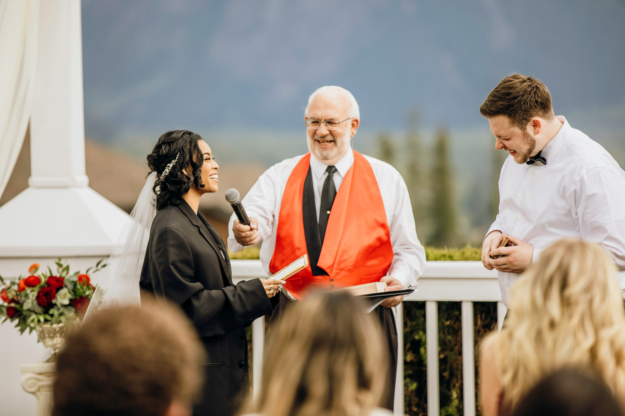 The Club at Snoqualmie Ridge wedding by Snoqualmie Wedding Photographer James Thomas Long Photography