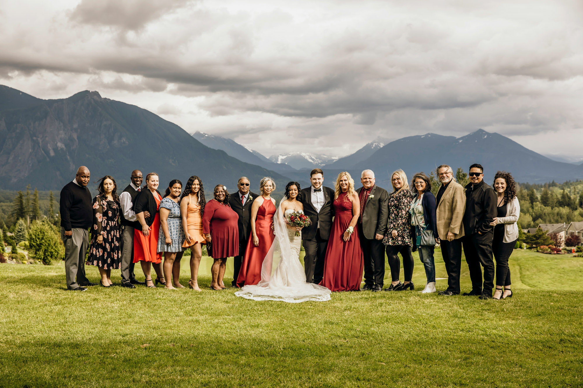 The Club at Snoqualmie Ridge wedding by Snoqualmie Wedding Photographer James Thomas Long Photography