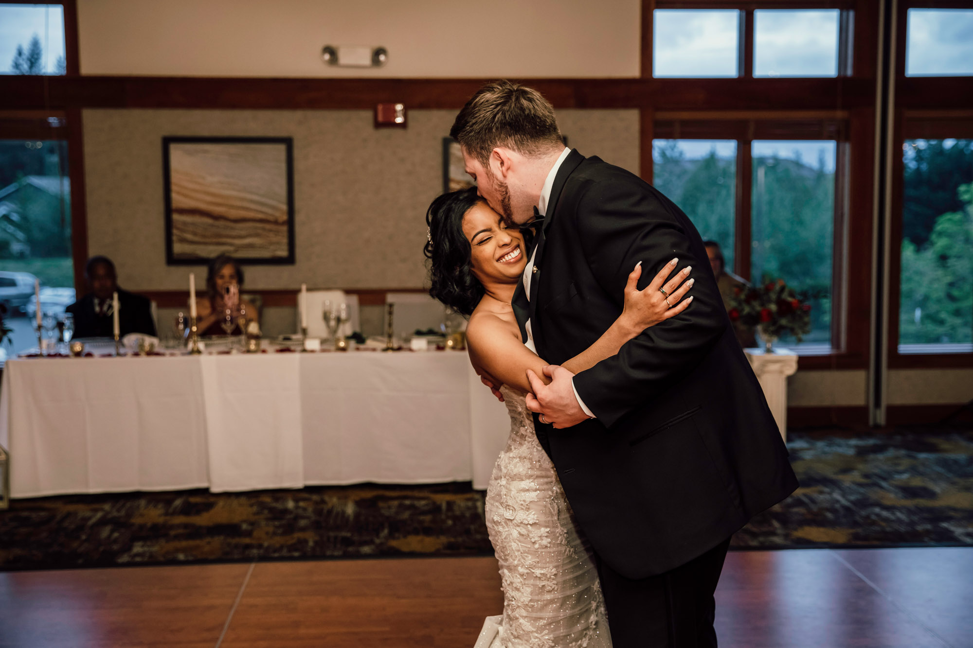 The Club at Snoqualmie Ridge wedding by Snoqualmie Wedding Photographer James Thomas Long Photography