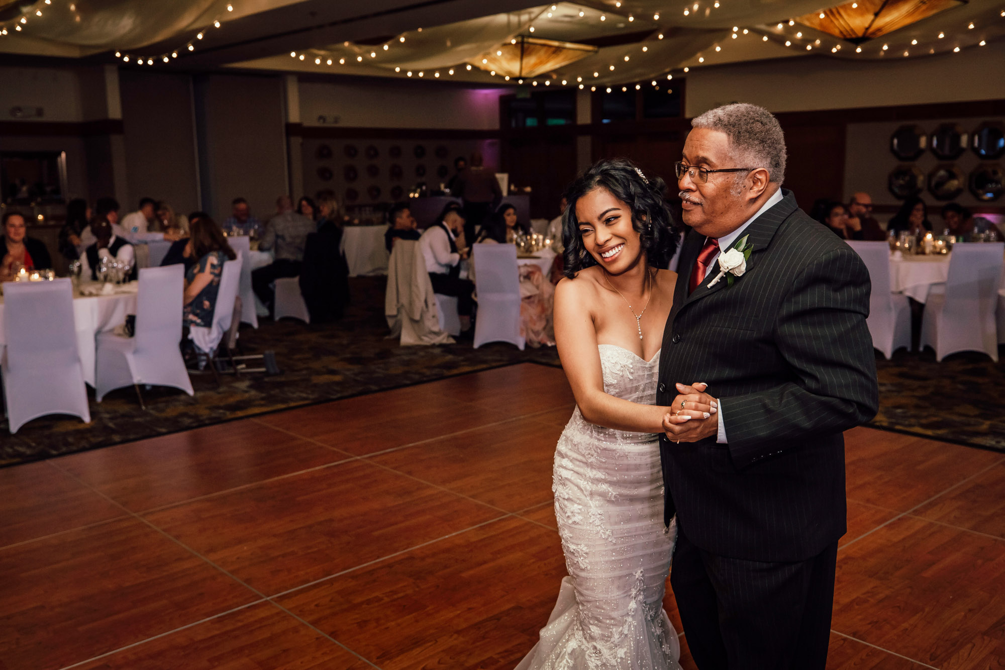 The Club at Snoqualmie Ridge wedding by Snoqualmie Wedding Photographer James Thomas Long Photography