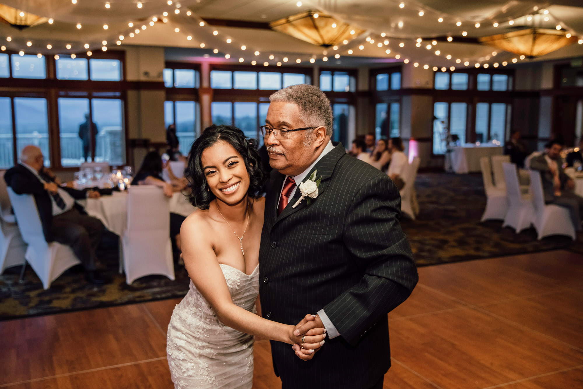 The Club at Snoqualmie Ridge wedding by Snoqualmie Wedding Photographer James Thomas Long Photography