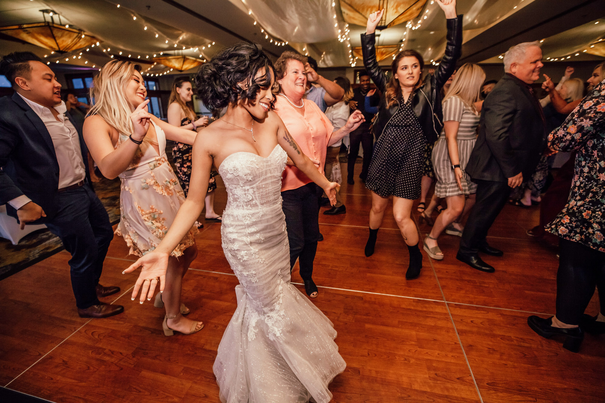 The Club at Snoqualmie Ridge wedding by Snoqualmie Wedding Photographer James Thomas Long Photography