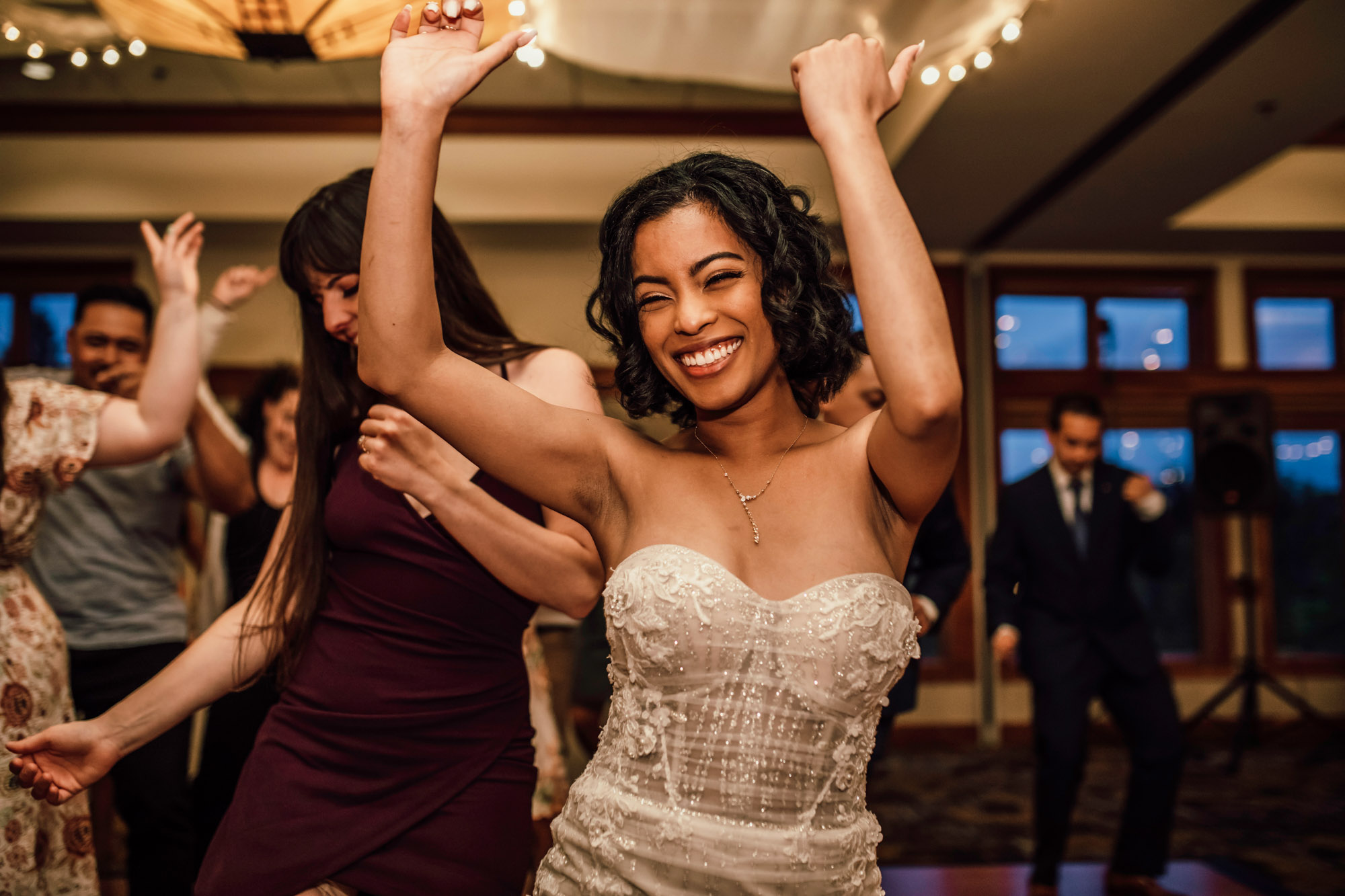 The Club at Snoqualmie Ridge wedding by Snoqualmie Wedding Photographer James Thomas Long Photography