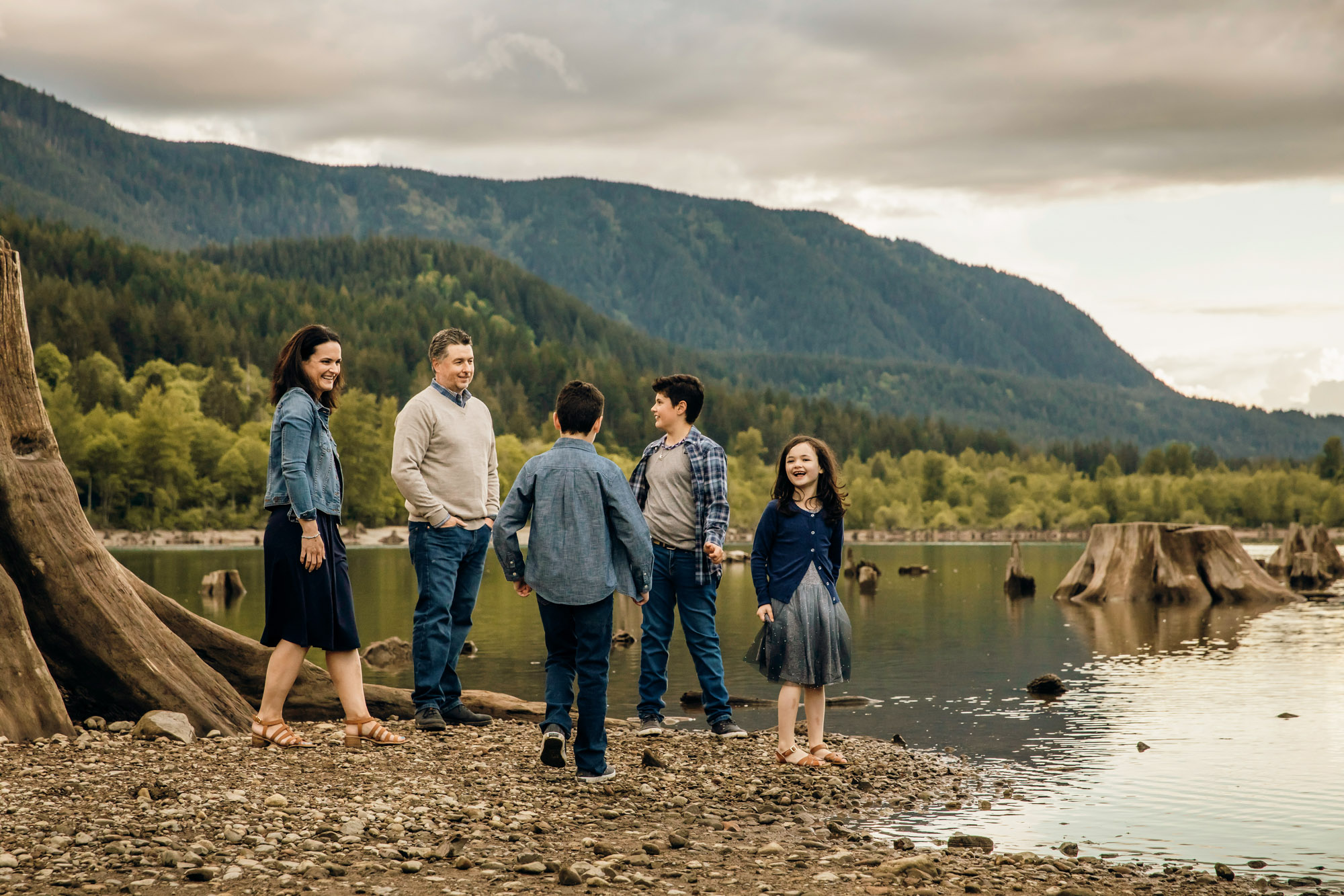 Family photography session in North Bend by Snoqualmie family photographer James Thomas Long Photography